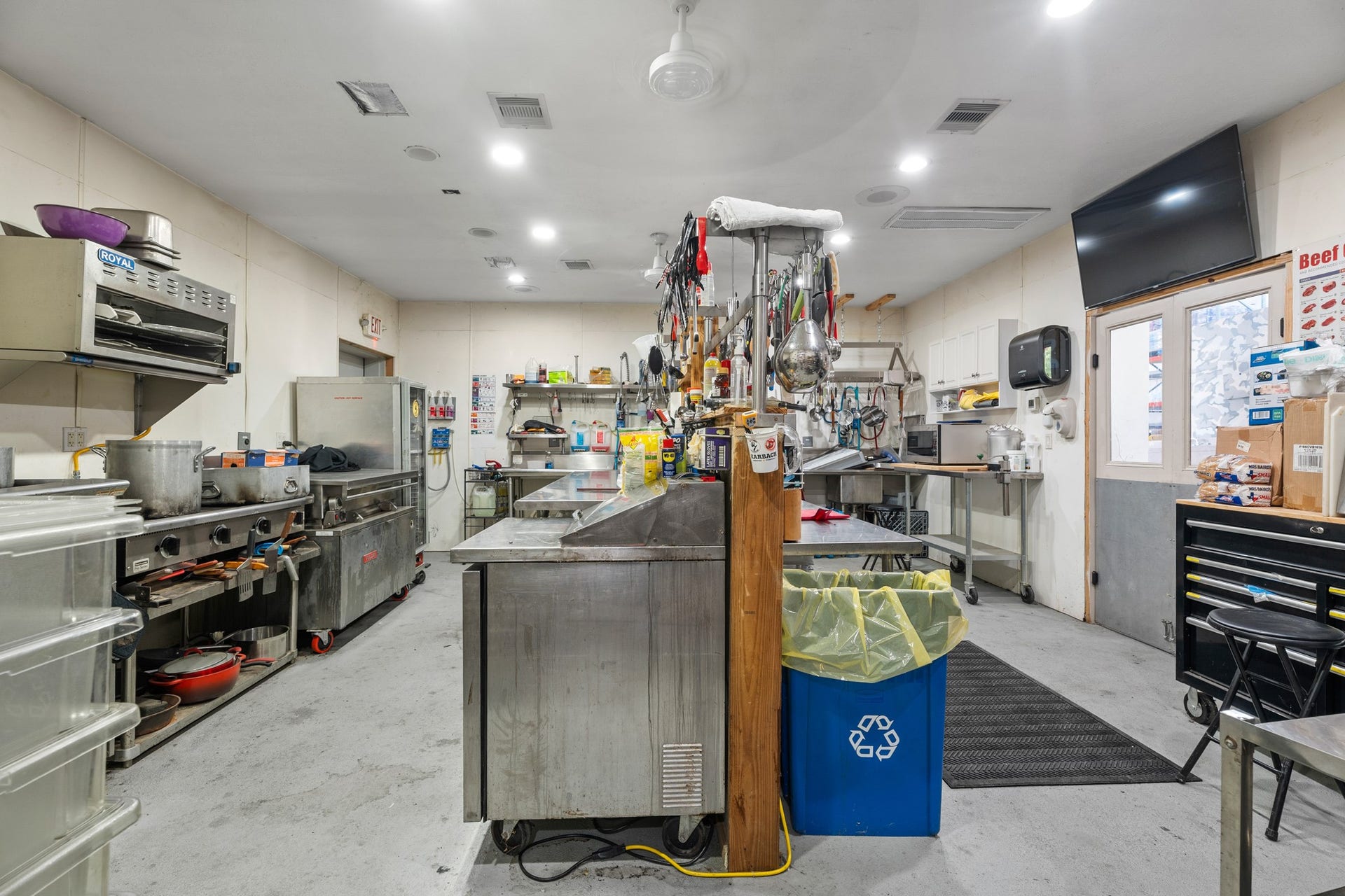2576 County Road 144, Alvin, TX 77511 2576 County Road 144, Alvin, TX 77511