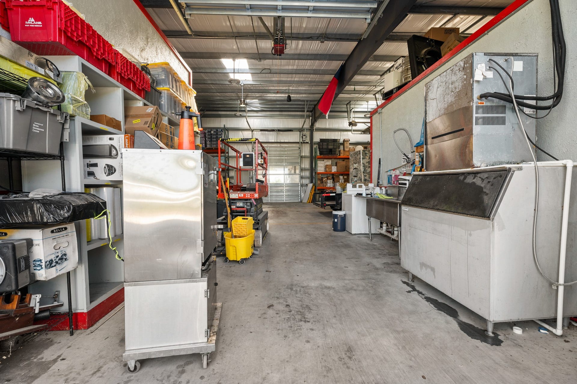 2576 County Road 144, Alvin, TX 77511 2576 County Road 144, Alvin, TX 77511