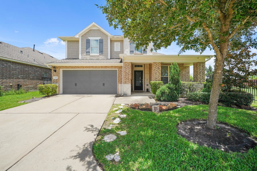 Property photo for 249 Castlegate Lane, Jersey Village, TX