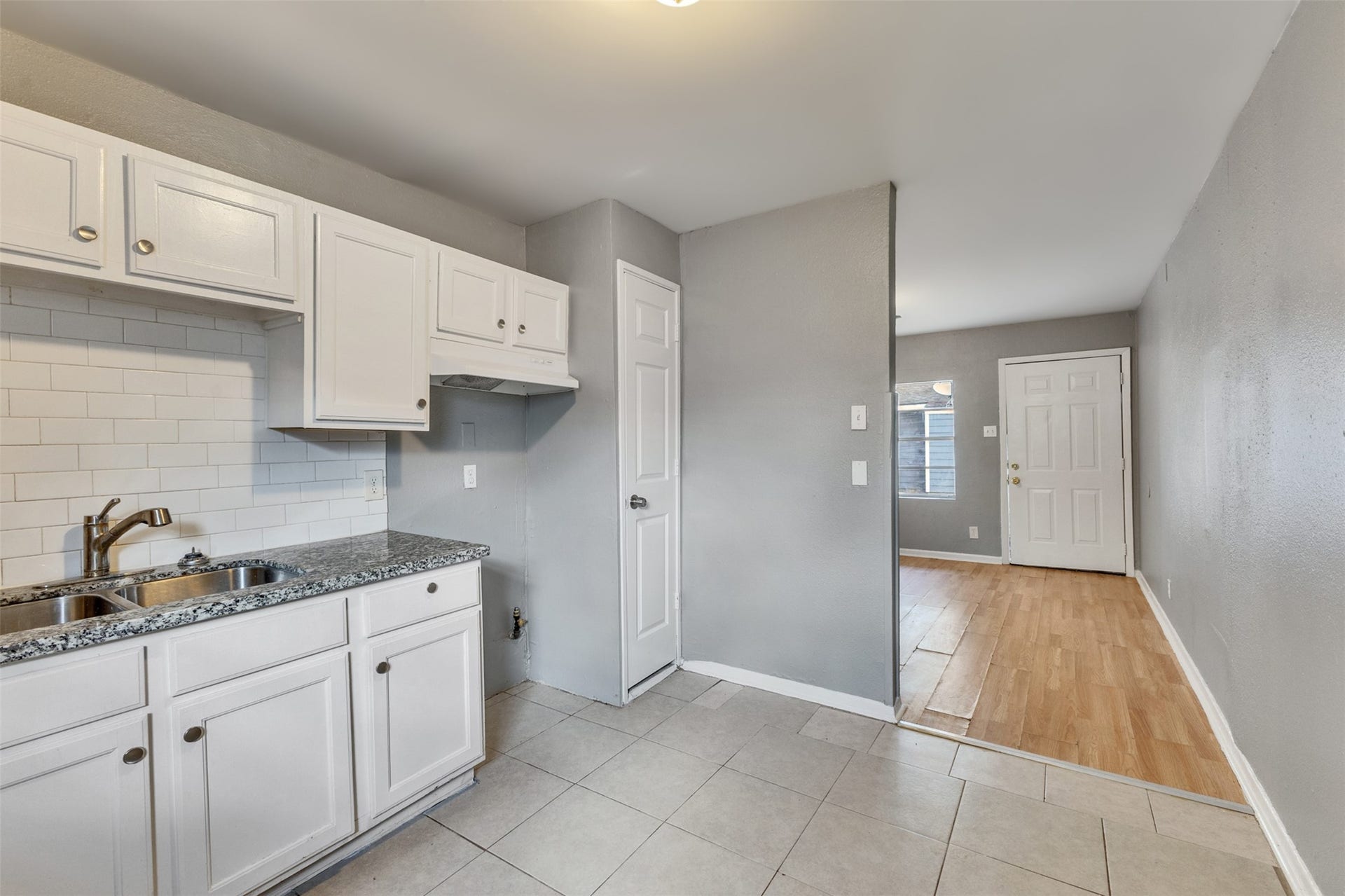 6822 WESTON STREET, Houston, TX 77021 6822 WESTON STREET, Houston, TX 77021