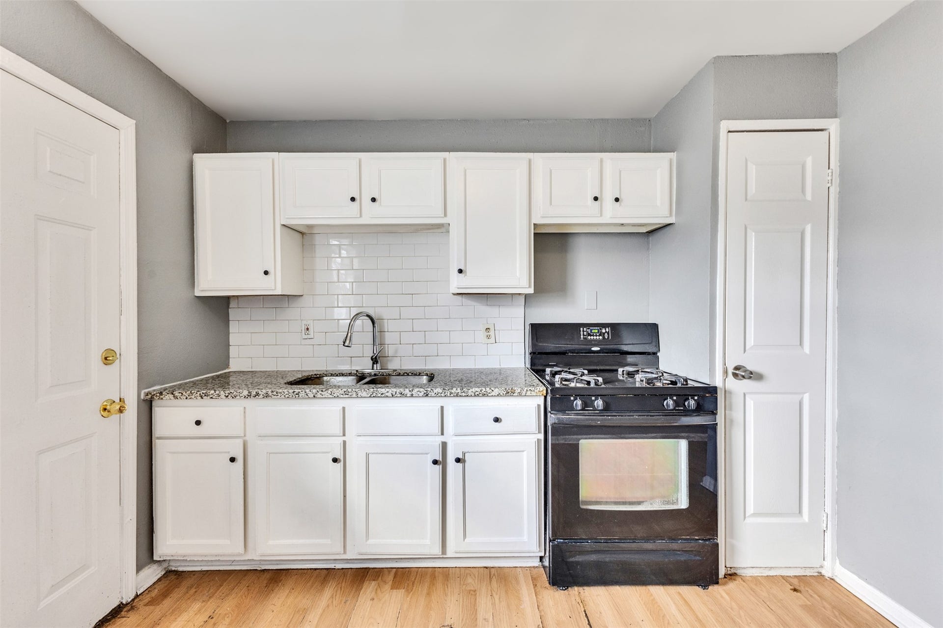 6822 WESTON STREET, Houston, TX 77021 6822 WESTON STREET, Houston, TX 77021