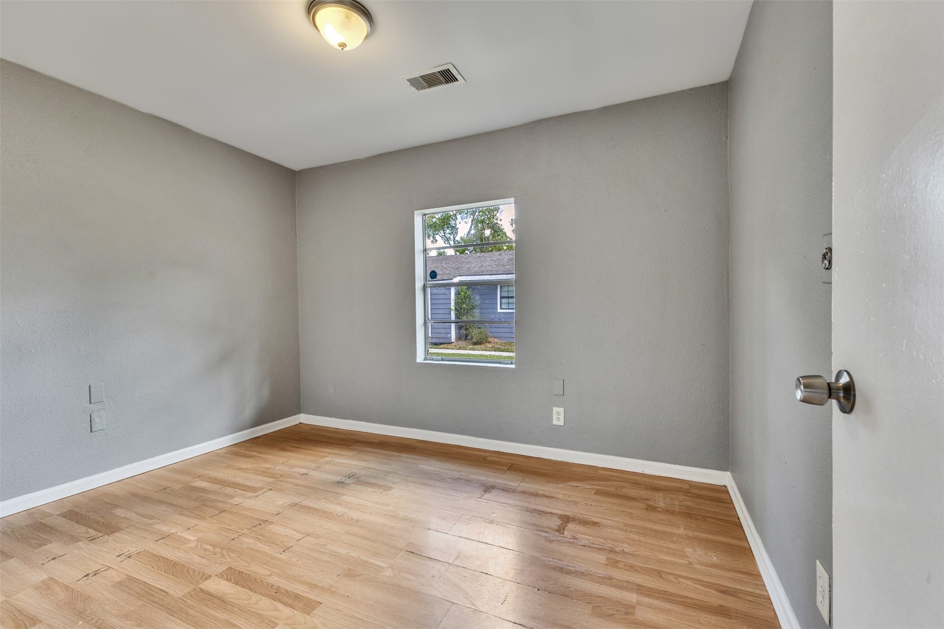 6822 WESTON STREET, Houston, TX 77021 6822 WESTON STREET, Houston, TX 77021