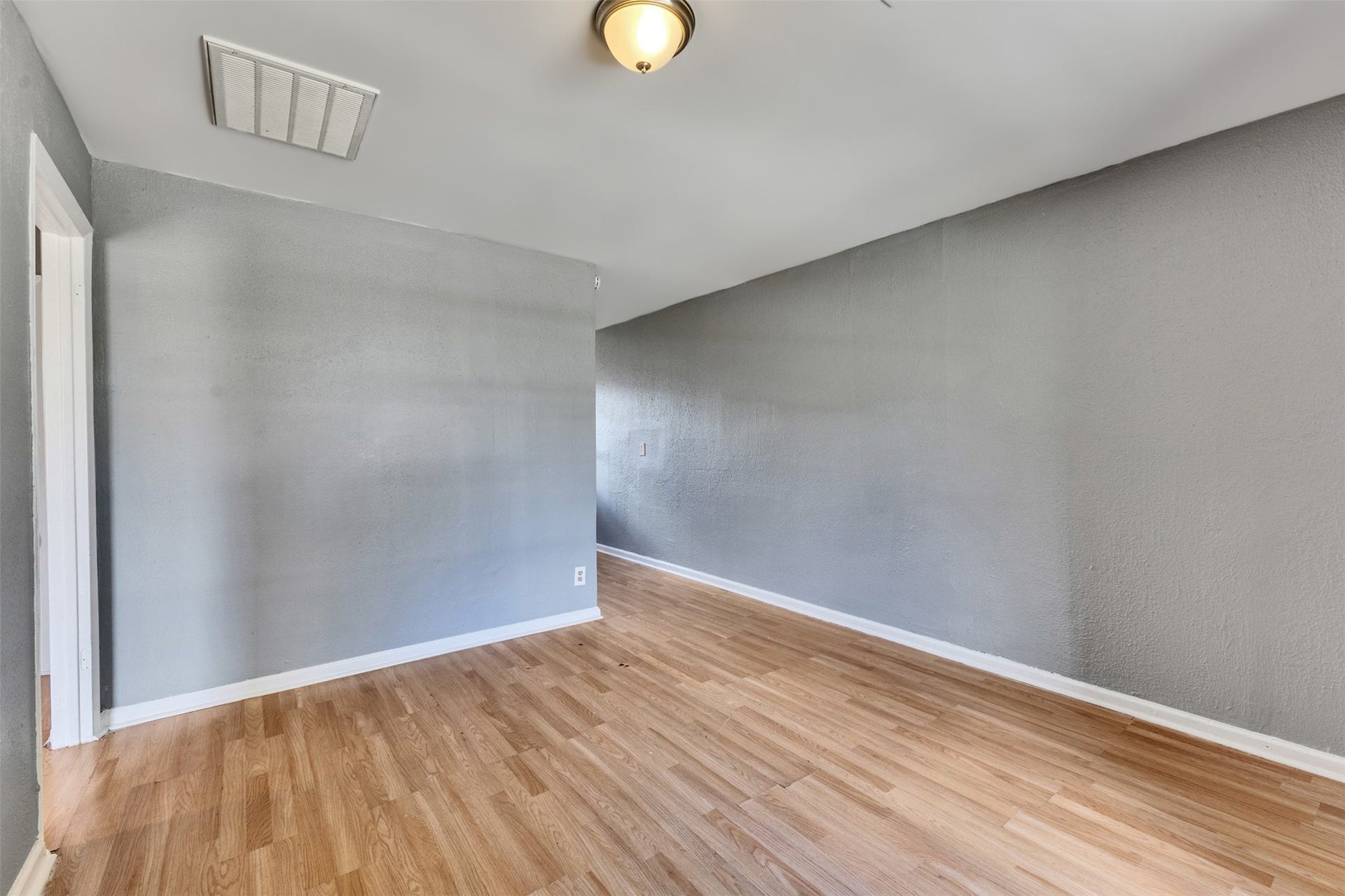 6822 WESTON STREET, Houston, TX 77021 6822 WESTON STREET, Houston, TX 77021