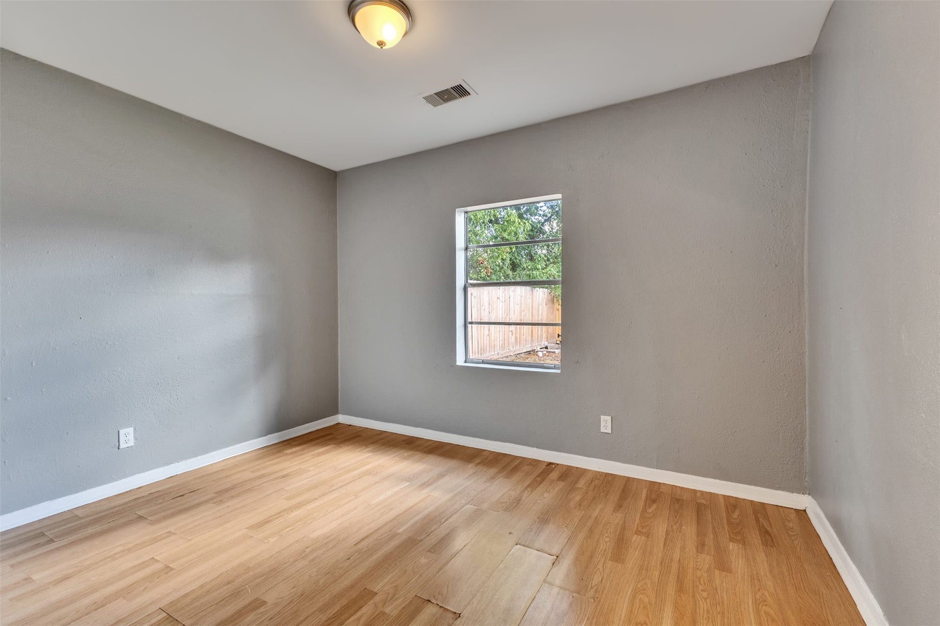 6822 WESTON STREET, Houston, TX 77021 6822 WESTON STREET, Houston, TX 77021