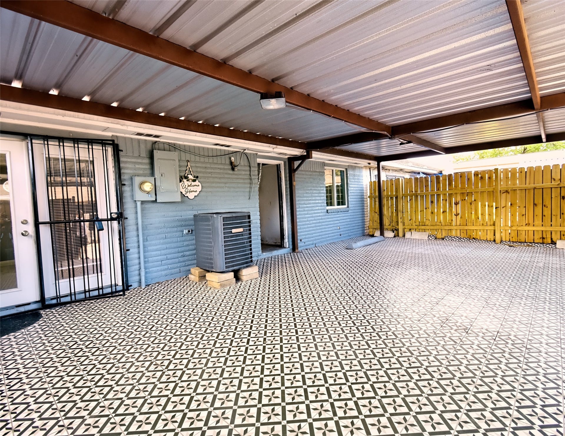 7325 Cook Road, Houston, TX 77072 7325 Cook Road, Houston, TX 77072