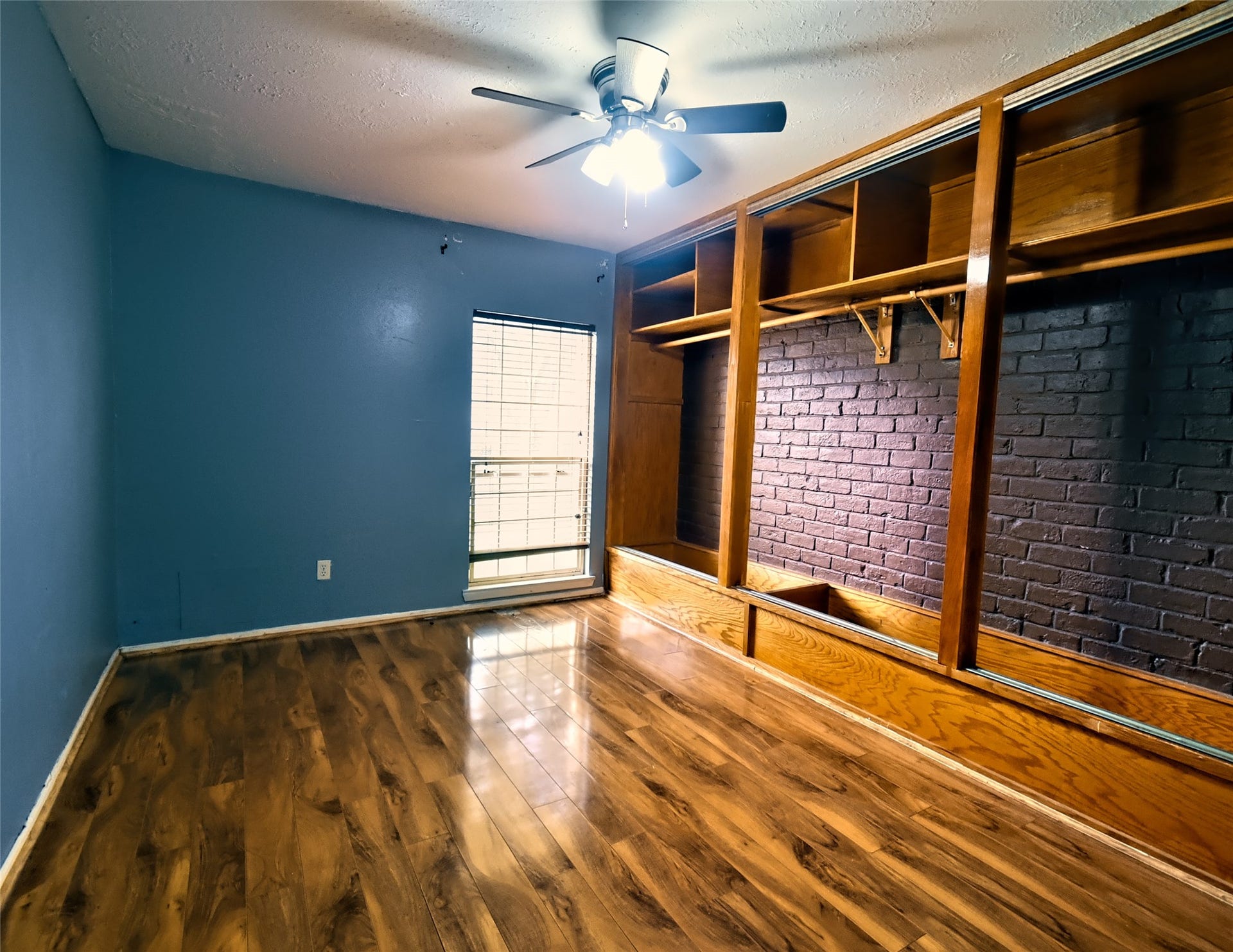 7325 Cook Road, Houston, TX 77072 7325 Cook Road, Houston, TX 77072