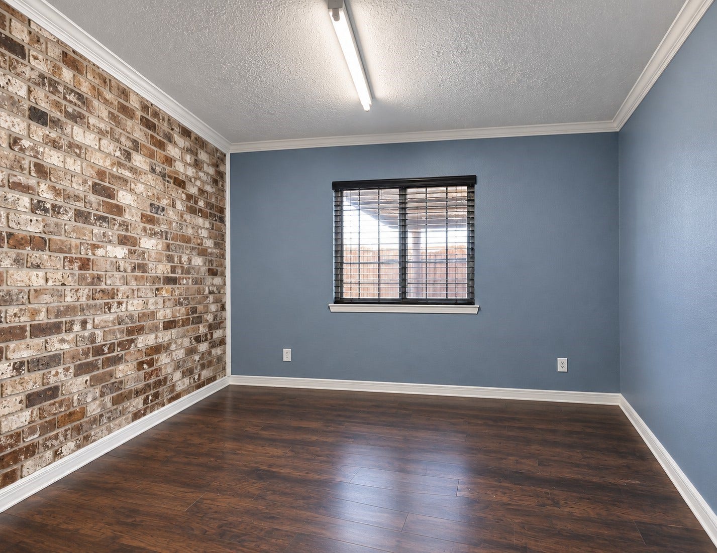 7325 Cook Road, Houston, TX 77072 7325 Cook Road, Houston, TX 77072