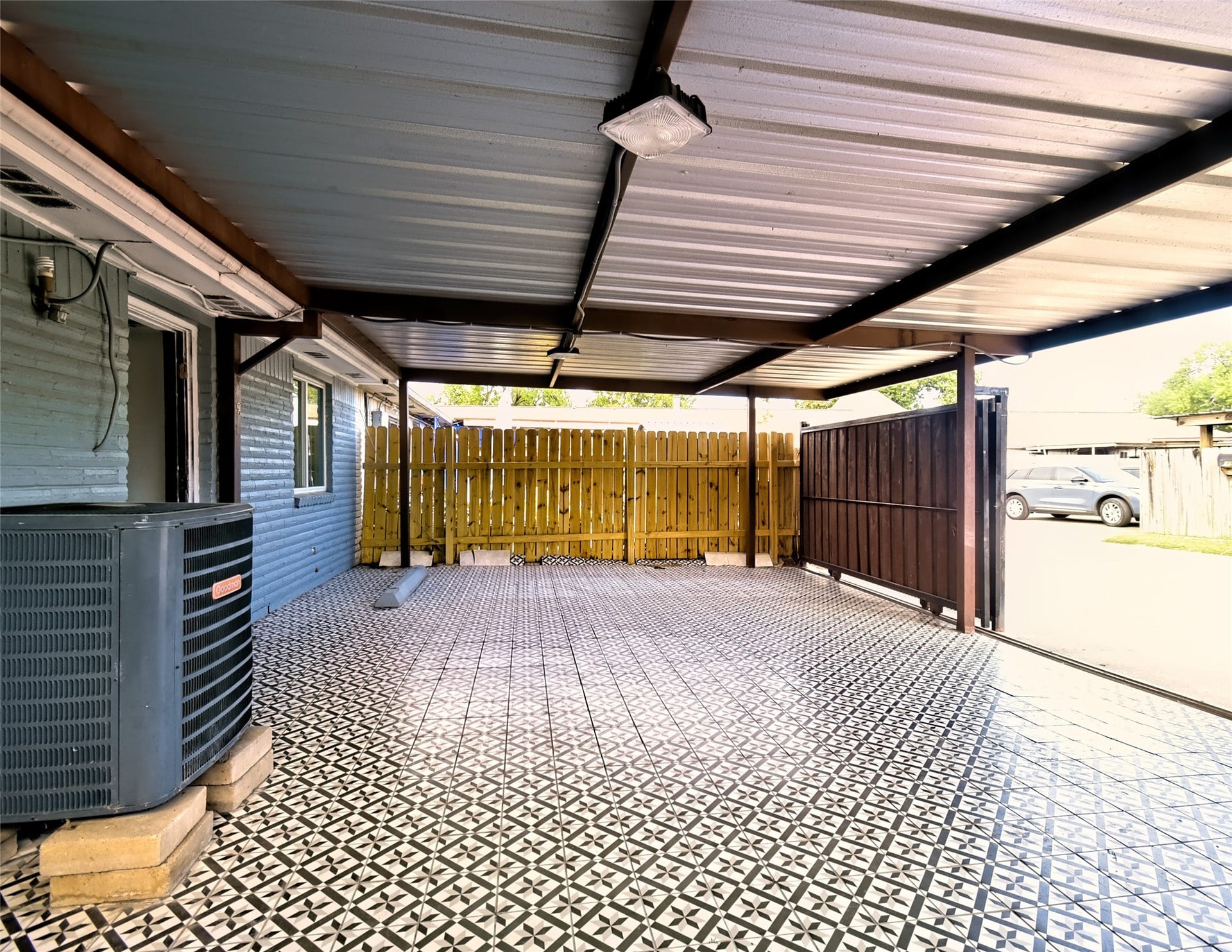 7325 Cook Road, Houston, TX 77072 7325 Cook Road, Houston, TX 77072