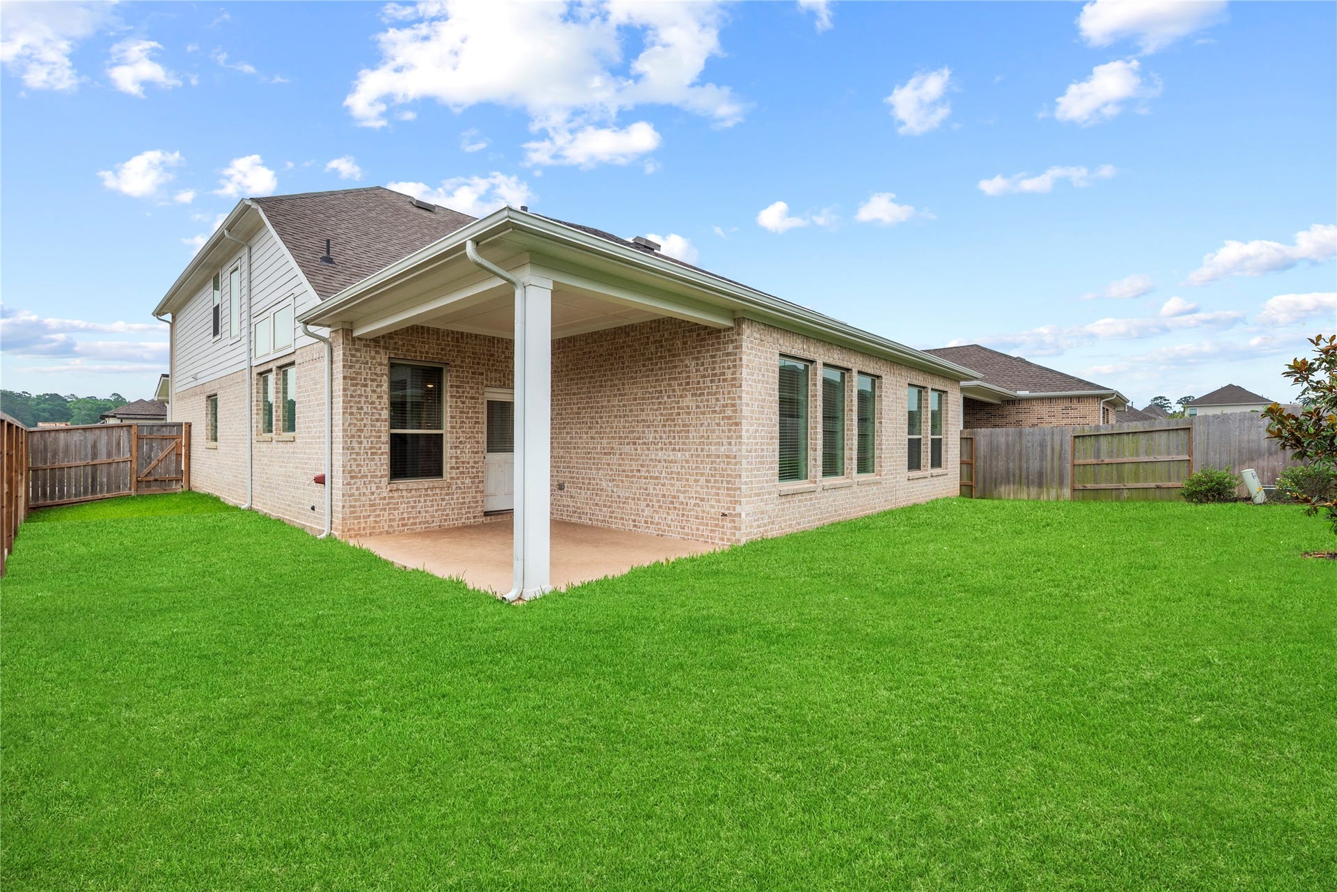 1253 Wandering Brook Street, Magnolia, TX 77354 1253 Wandering Brook Street, Magnolia, TX 77354