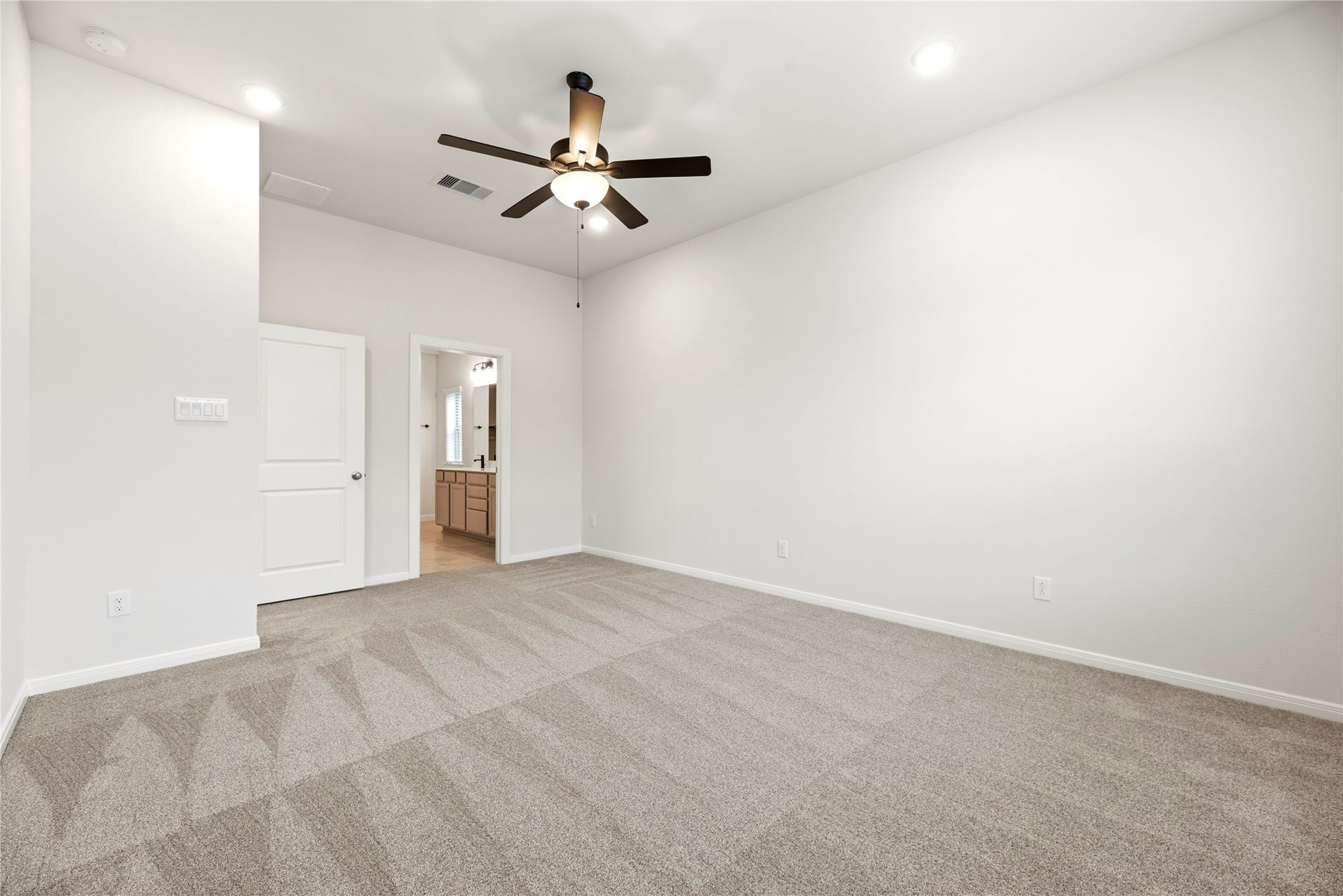 1253 Wandering Brook Street, Magnolia, TX 77354 1253 Wandering Brook Street, Magnolia, TX 77354