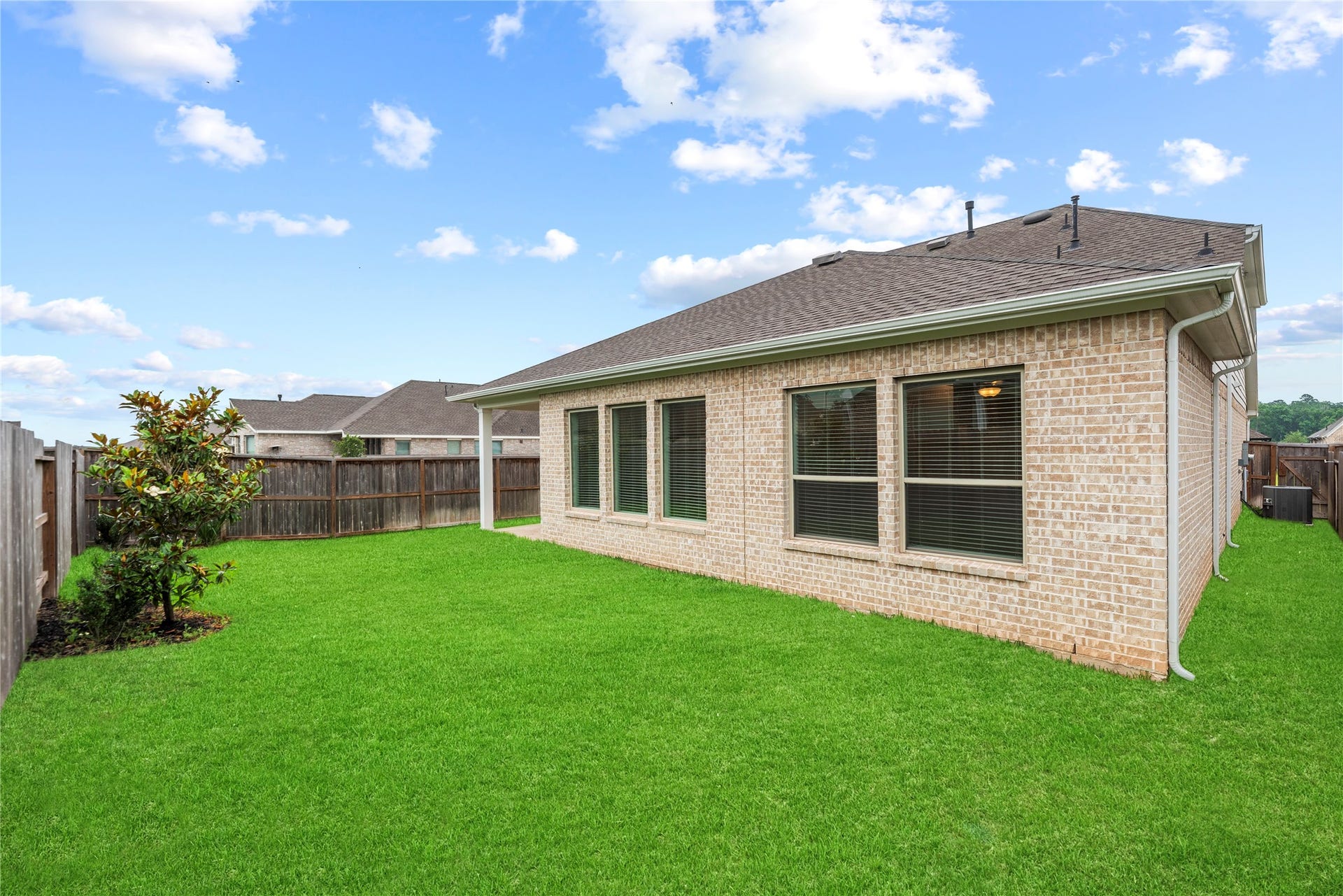 1253 Wandering Brook Street, Magnolia, TX 77354 1253 Wandering Brook Street, Magnolia, TX 77354