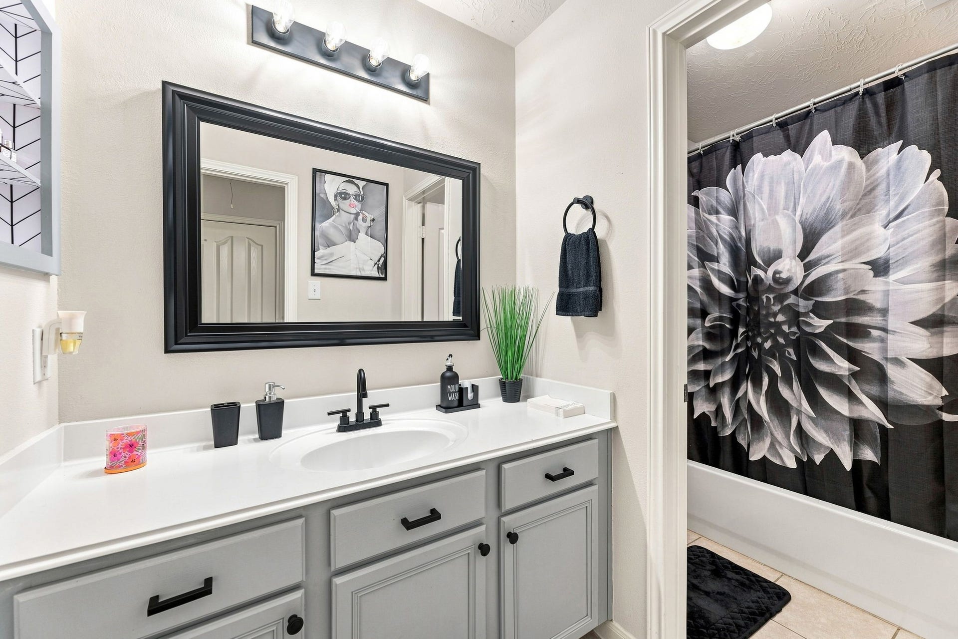1022 Summer Park Boulevard, Conroe, TX 77303 1022 Summer Park Boulevard, Conroe, TX 77303