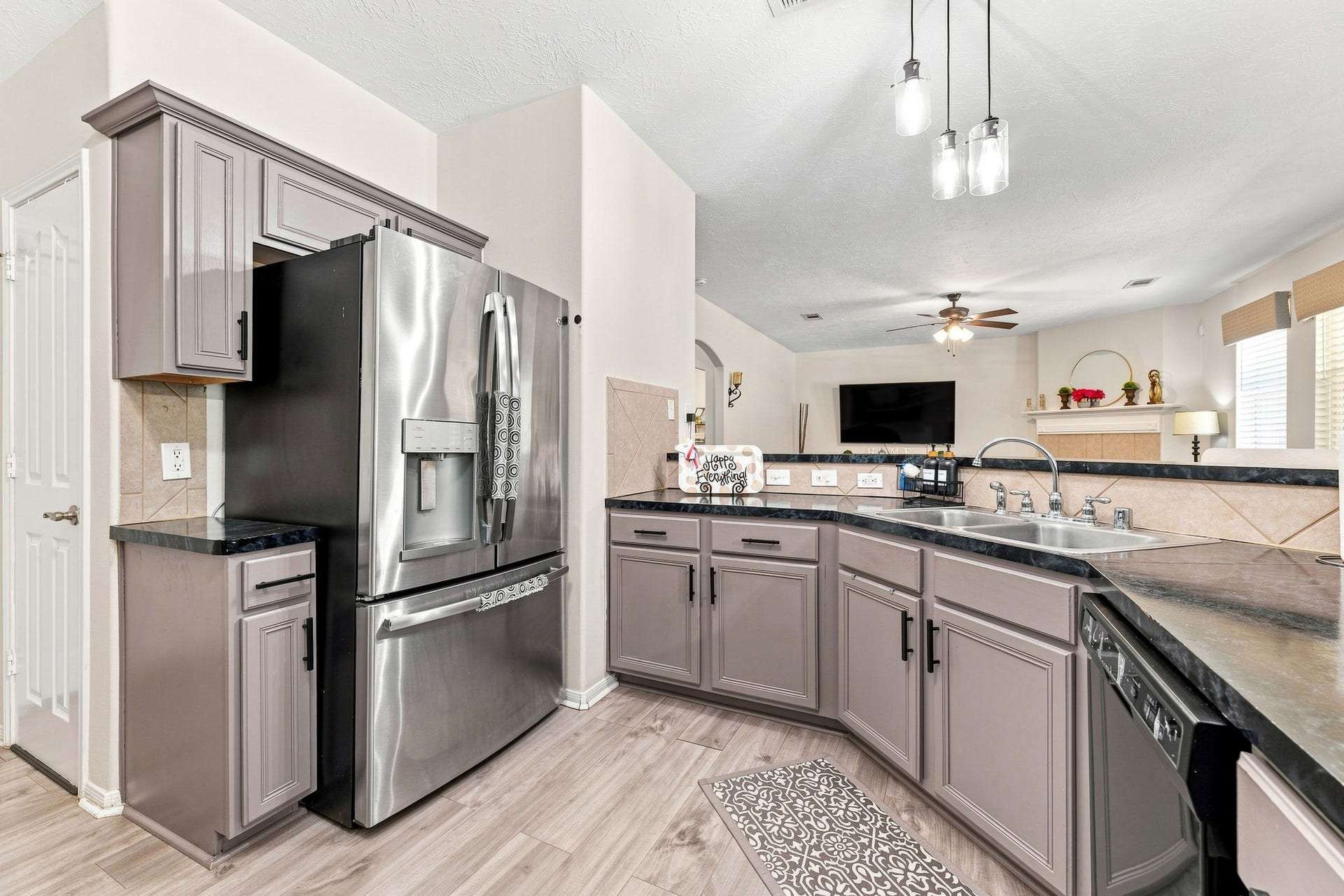 1022 Summer Park Boulevard, Conroe, TX 77303 1022 Summer Park Boulevard, Conroe, TX 77303