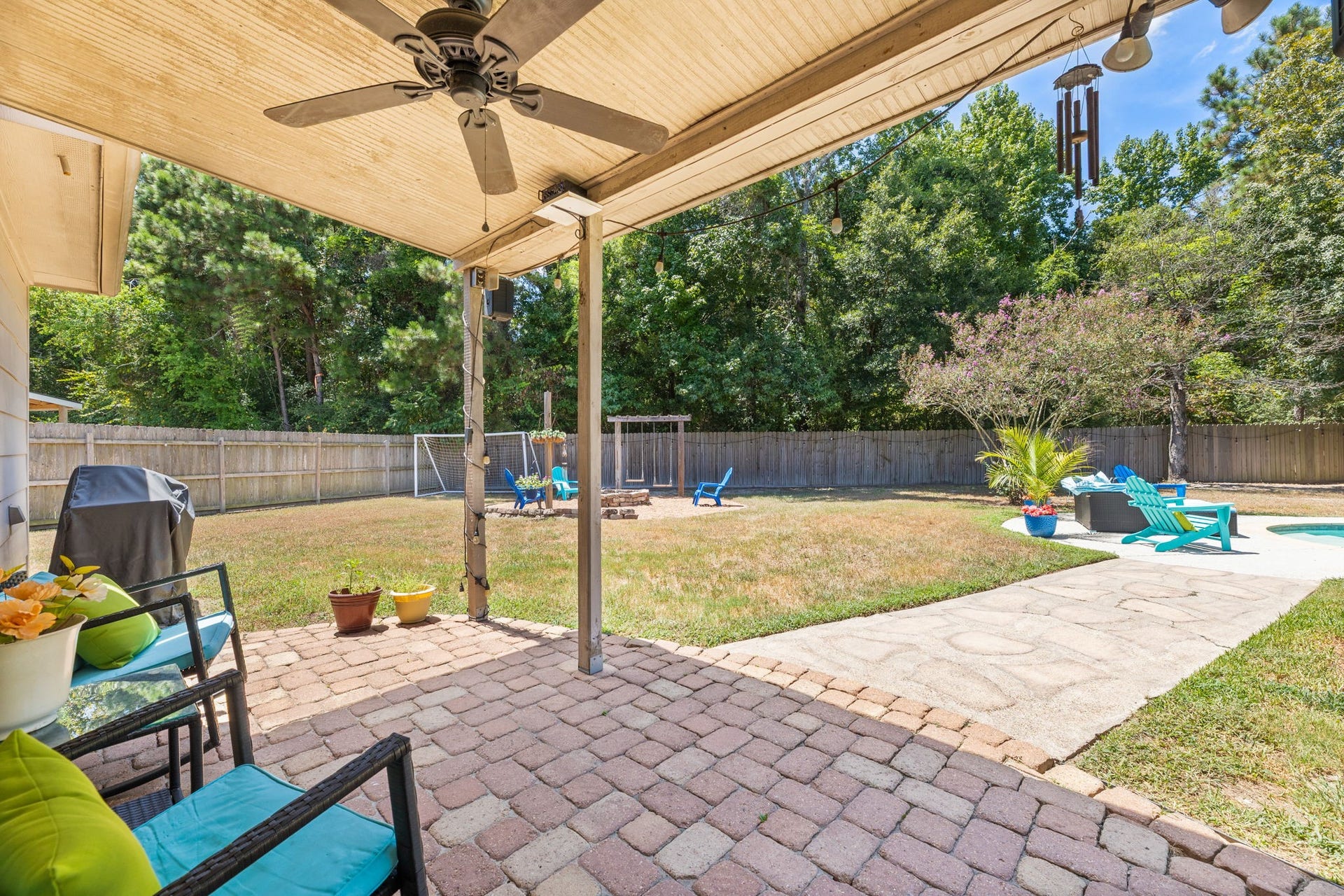 1022 Summer Park Boulevard, Conroe, TX 77303 1022 Summer Park Boulevard, Conroe, TX 77303