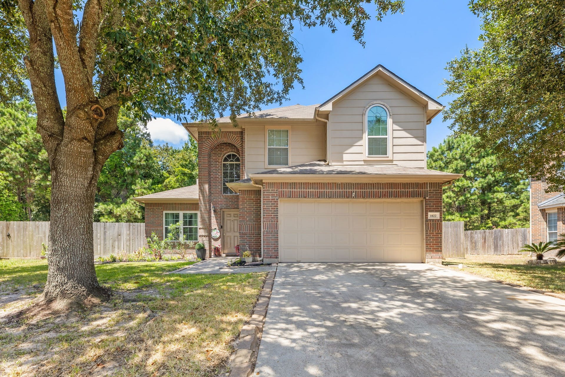 1022 Summer Park Boulevard, Conroe, TX 77303 1022 Summer Park Boulevard, Conroe, TX 77303