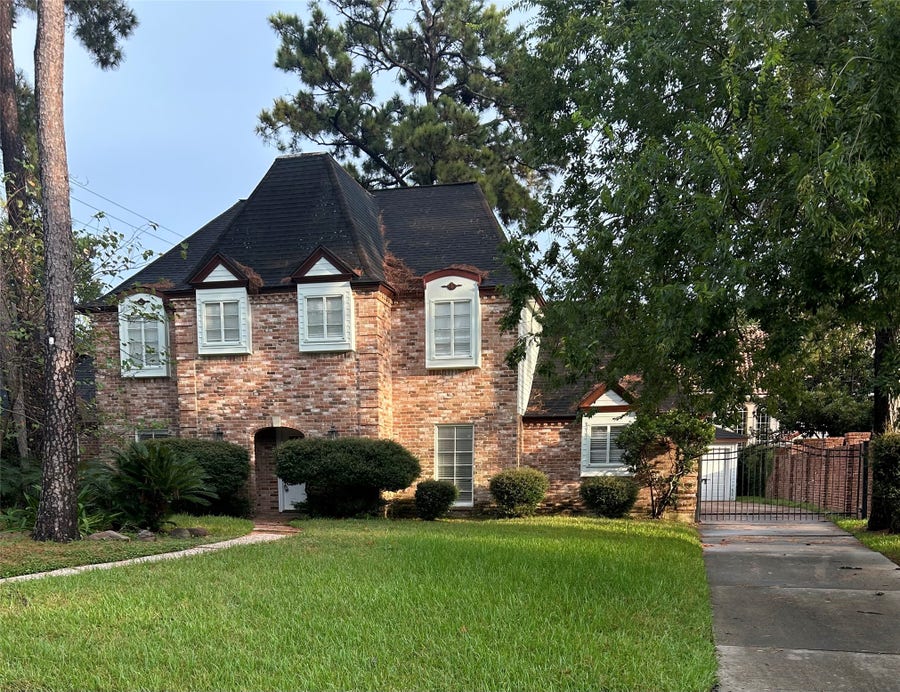 Property photo for 5611 Foresthaven Drive, Houston, TX
