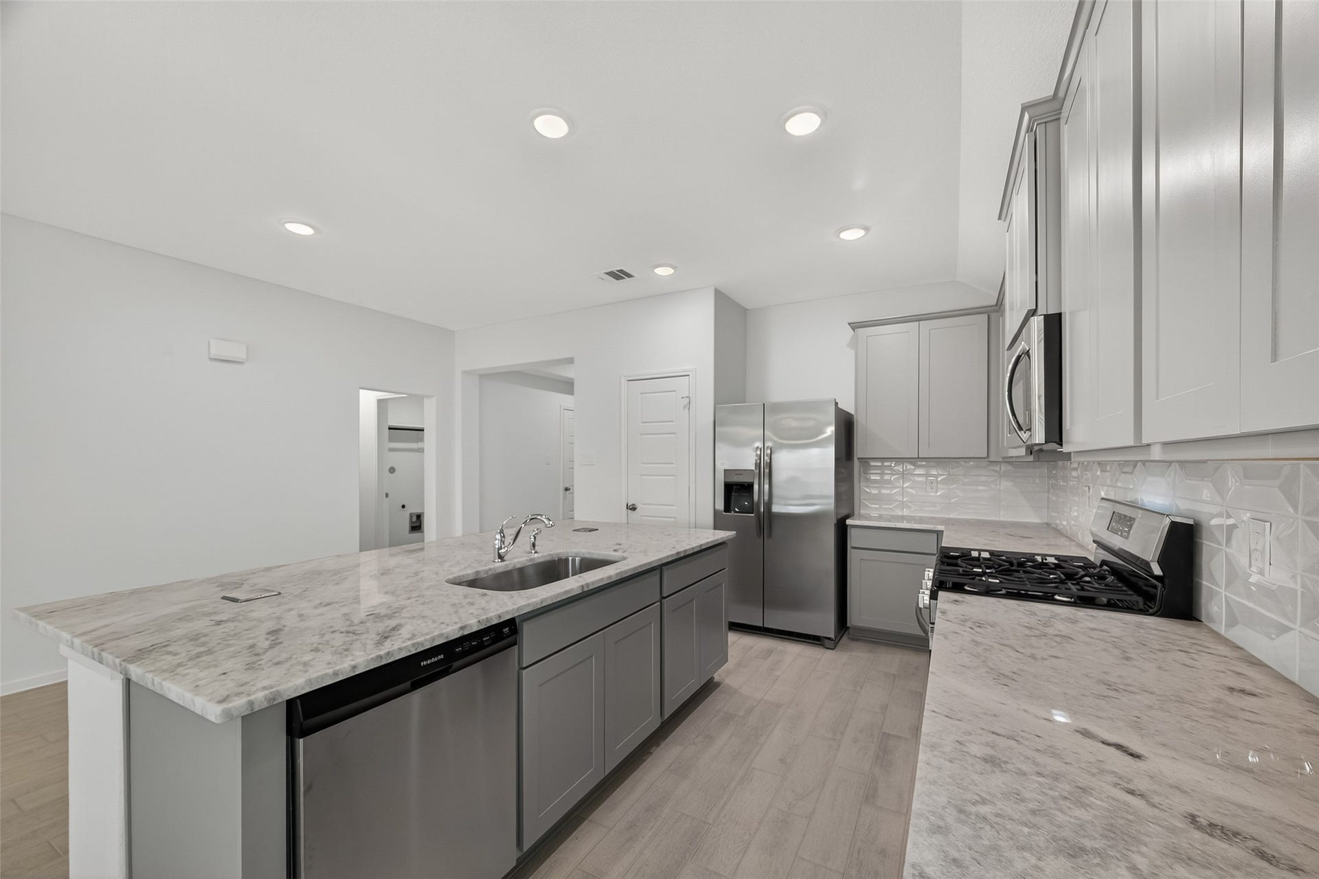 27326 Leeward Jetty Drive, Katy, TX 77493