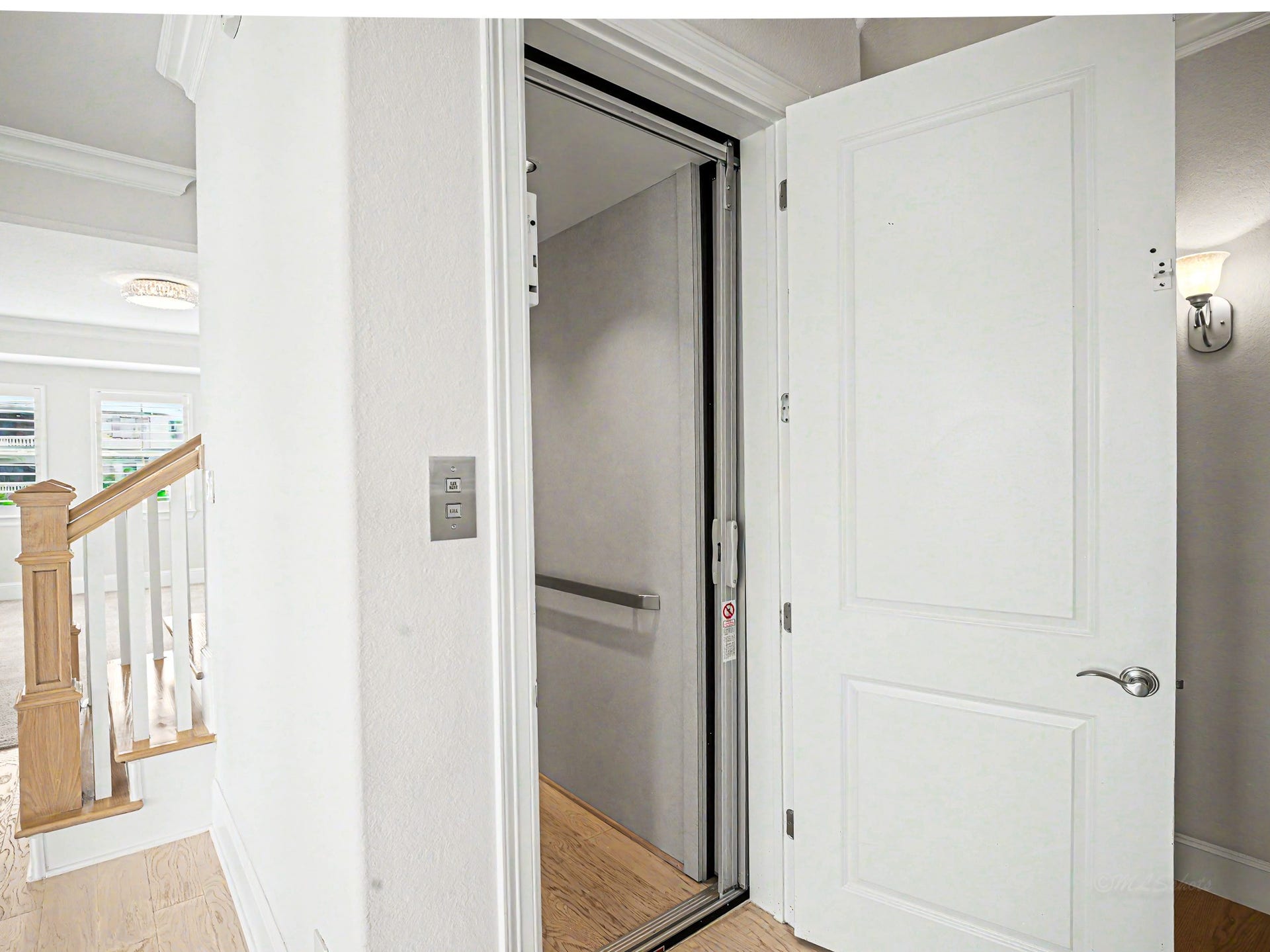 Leaving the second story going up. You have your choice, stairs or elevator?
