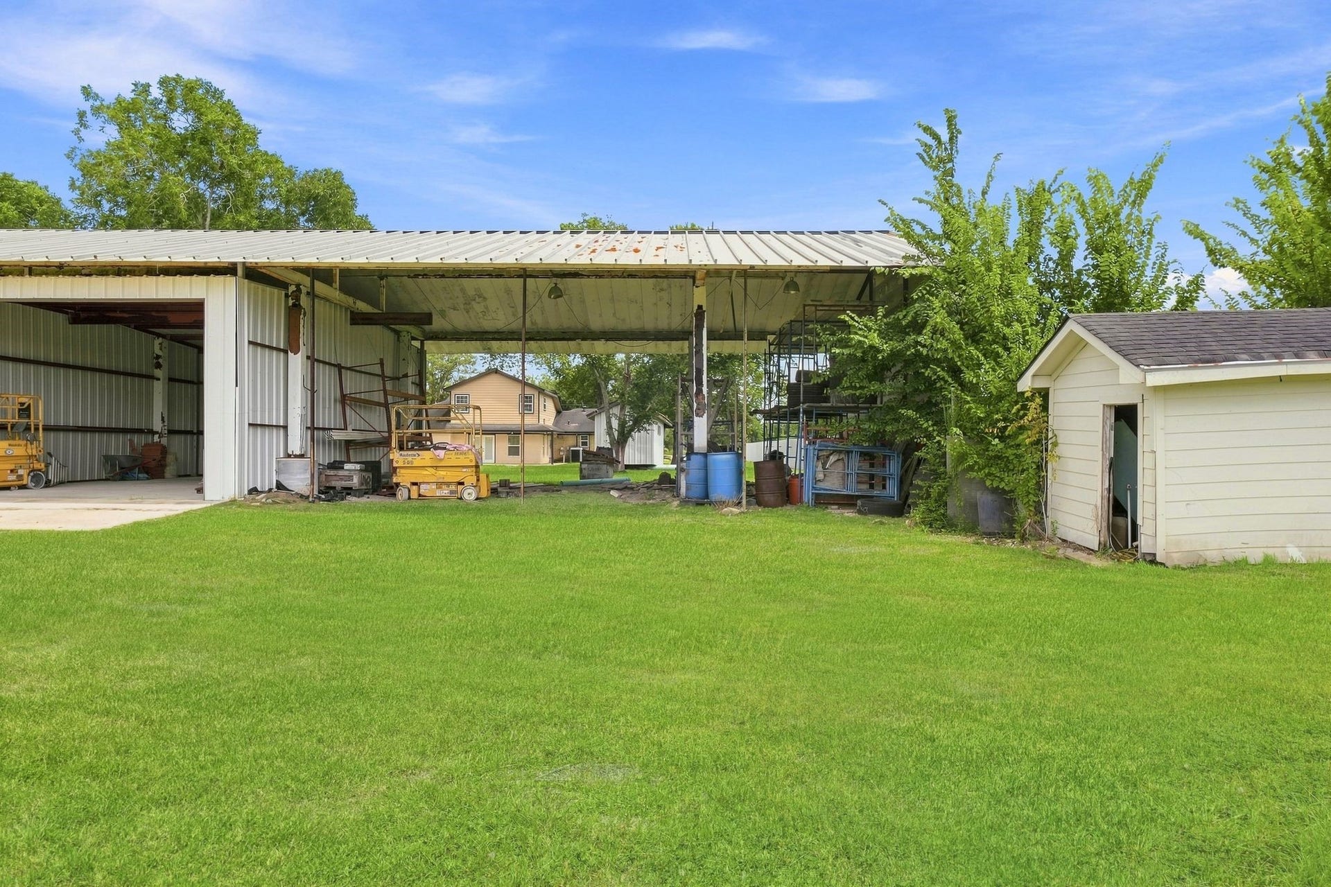 5930 County Road 396, Alvin, TX 77511 5930 County Road 396, Alvin, TX 77511
