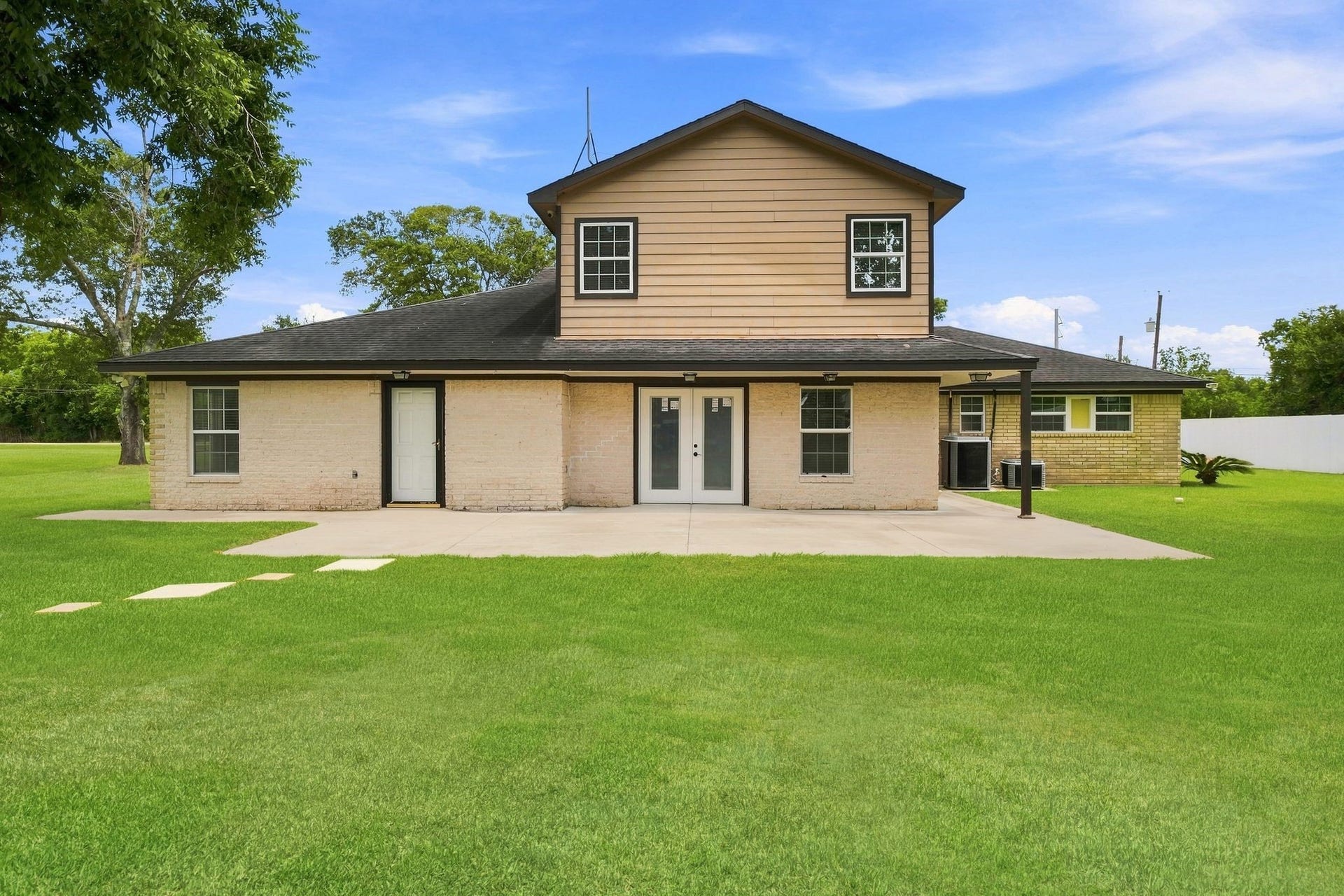 5930 County Road 396, Alvin, TX 77511 5930 County Road 396, Alvin, TX 77511
