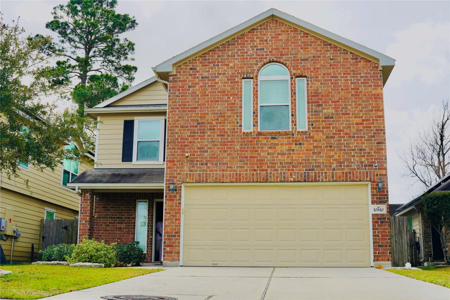 Property photo for 10810 Sun River Falls Drive, Humble, TX
