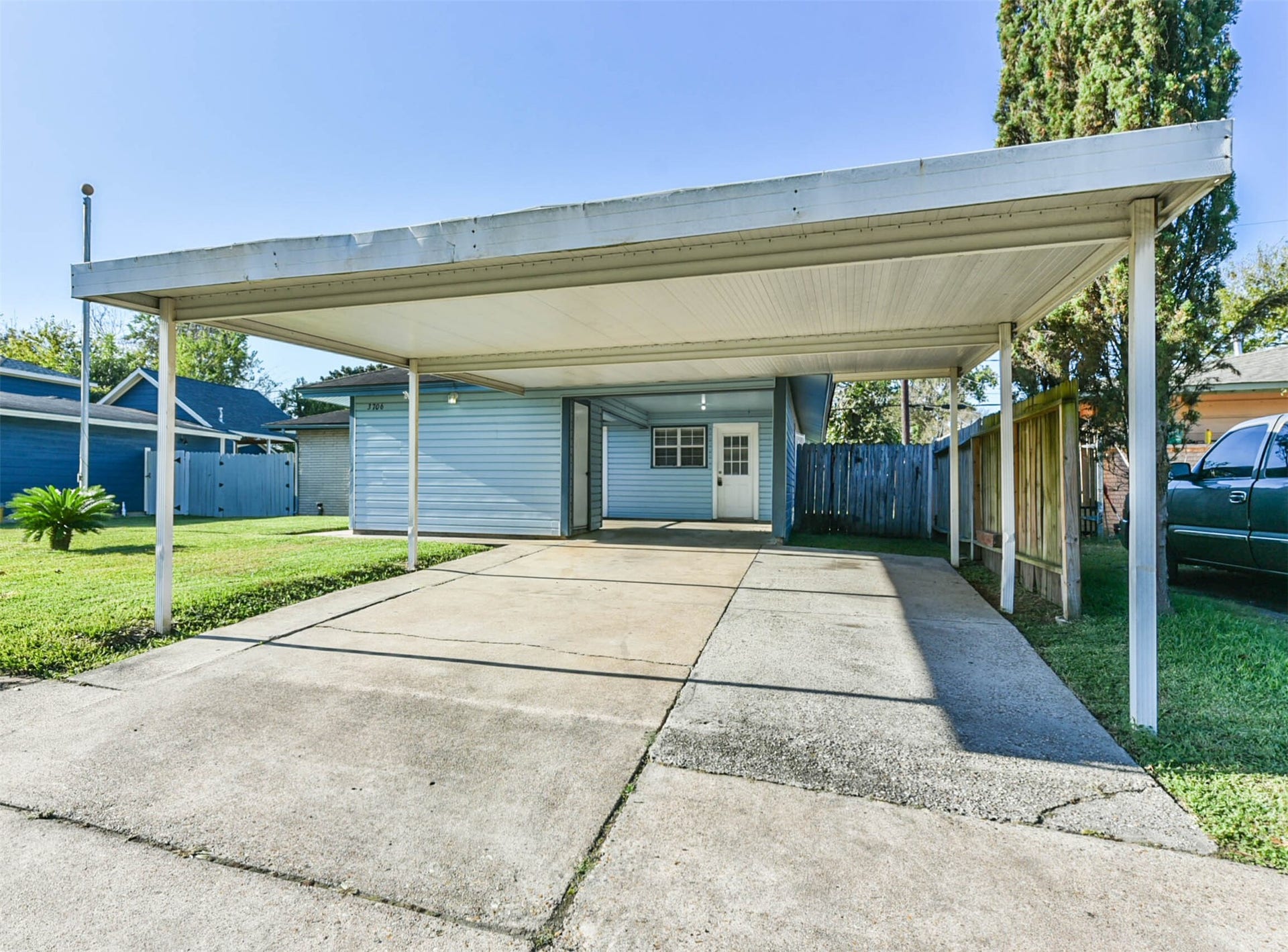3706 Ramsey Drive, Pasadena, TX 77503