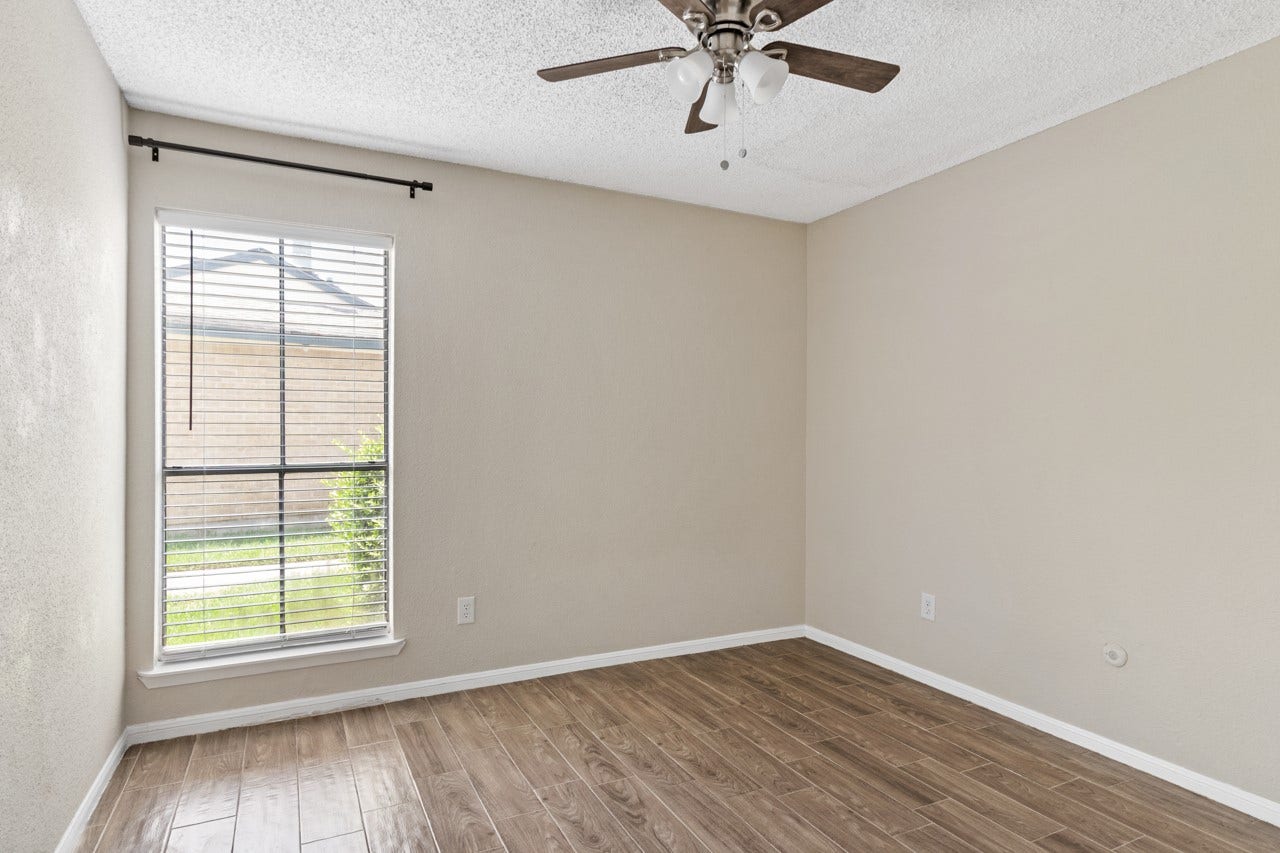 250 El Dorado Boulevard, #259, Webster, TX 77598 New ceiling fan in secondary bedroom