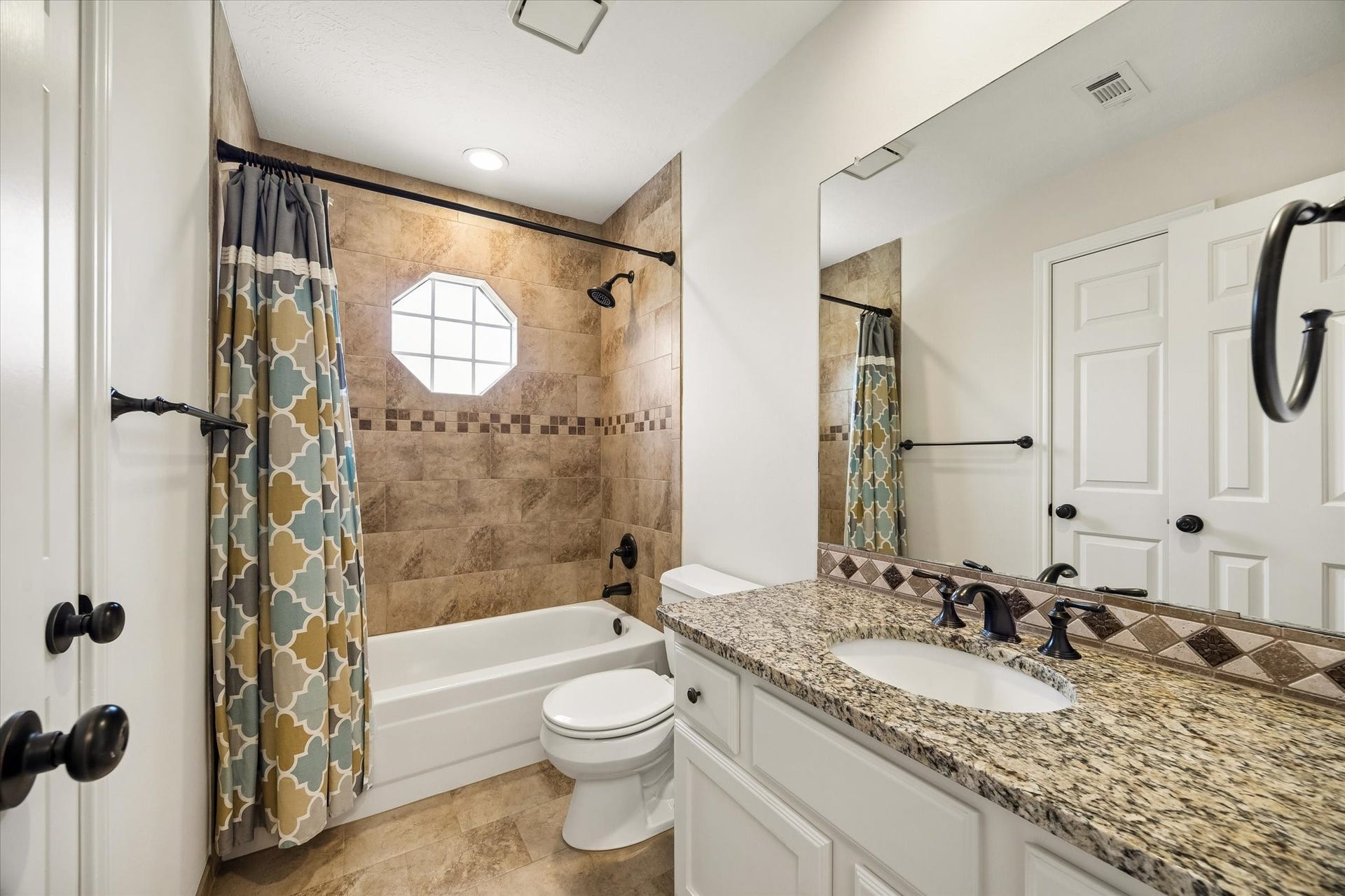4103 STONE EDGE COURT, Sugar Land, TX 77479 BATHROOM 2