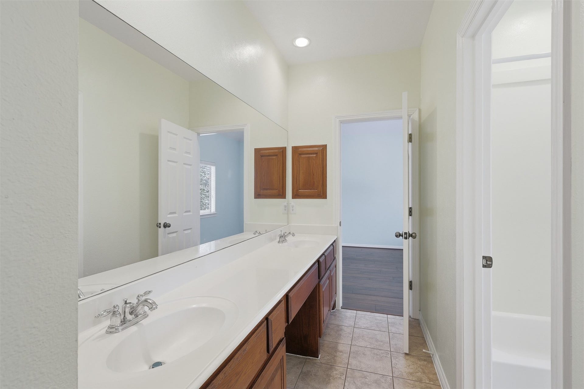 1906 Lake Grayson Drive, Katy, TX 77494 1906 Lake Grayson Drive, Katy, TX 77494