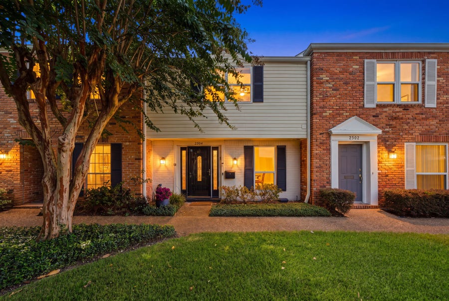 Property photo for 2504 Tarrytown Mall, #67, Houston, TX