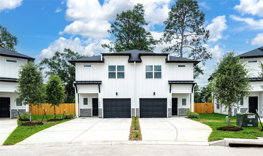 Property photo for 1964 Longmire Villas Ct Court, Conroe, TX