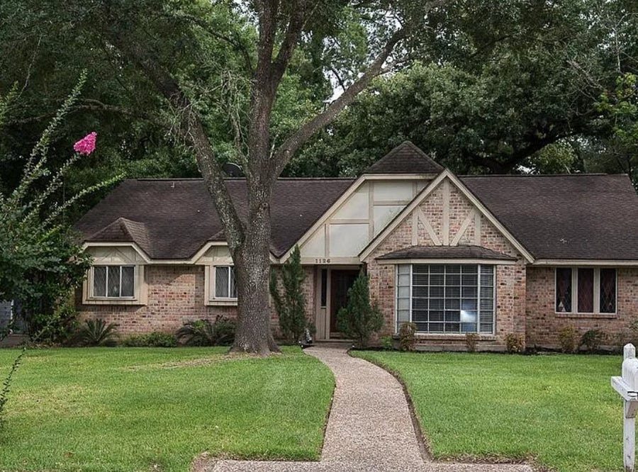 Property photo for 1126 Woodfield Lane, Houston, TX