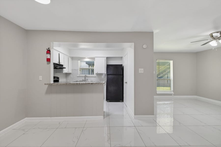 Property photo for 10600 S Post Oak Road, #101, Houston, TX