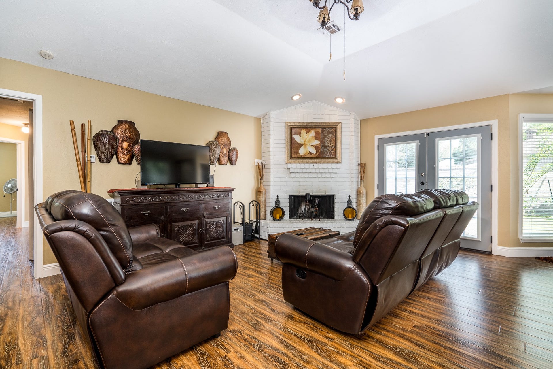 16210 Ridgegreen Drive, Houston, TX 77082 16210 Ridgegreen Drive, Houston, TX 77082