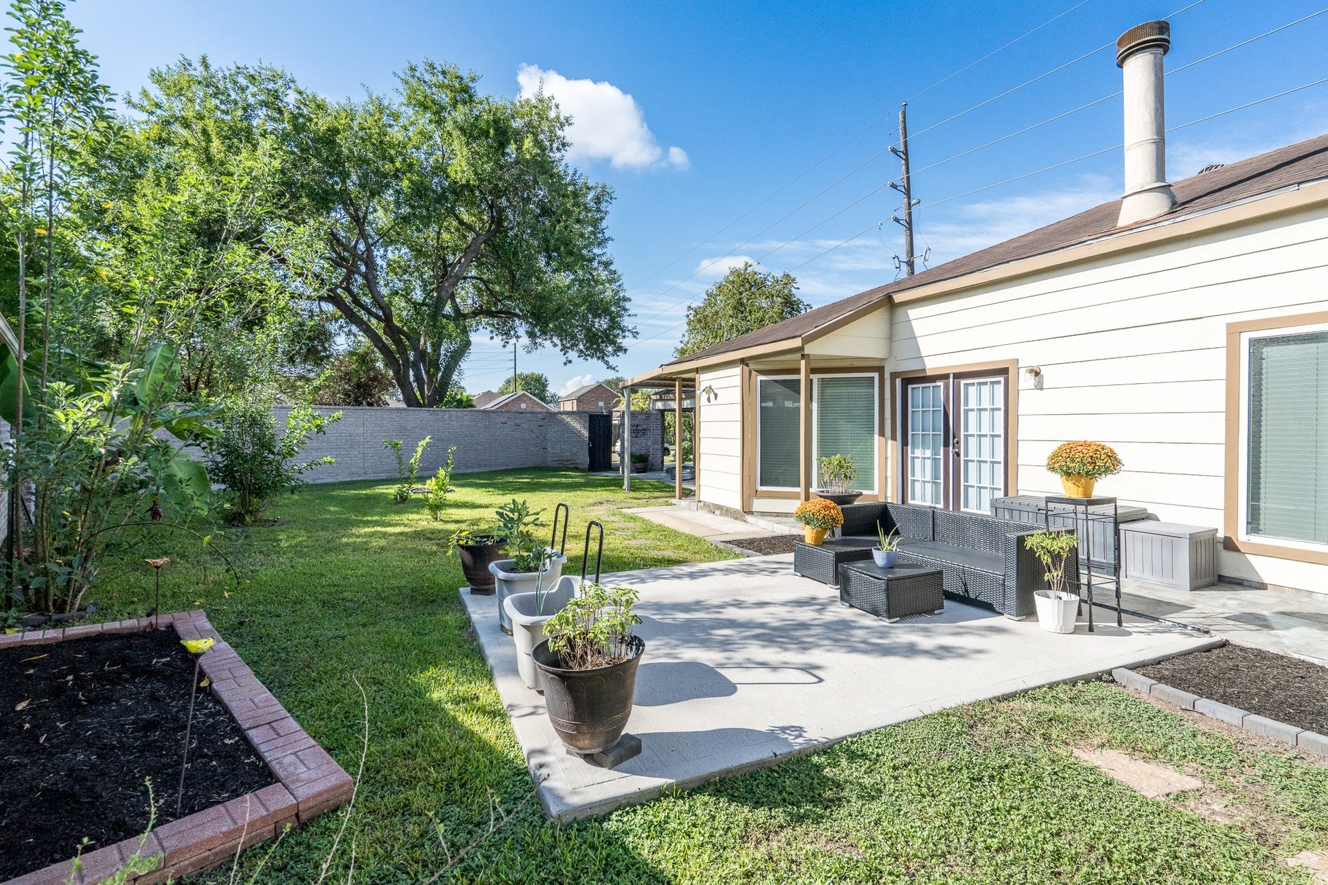 16210 Ridgegreen Drive, Houston, TX 77082 16210 Ridgegreen Drive, Houston, TX 77082