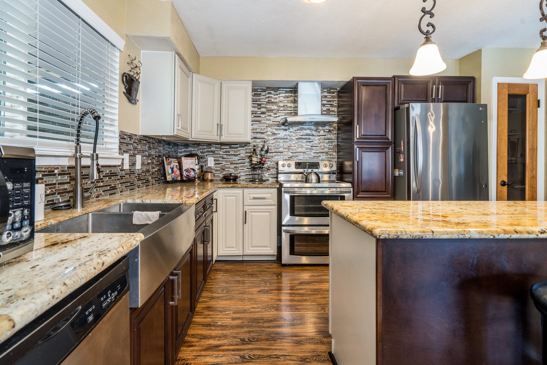 16210 Ridgegreen Drive, Houston, TX 77082 16210 Ridgegreen Drive, Houston, TX 77082