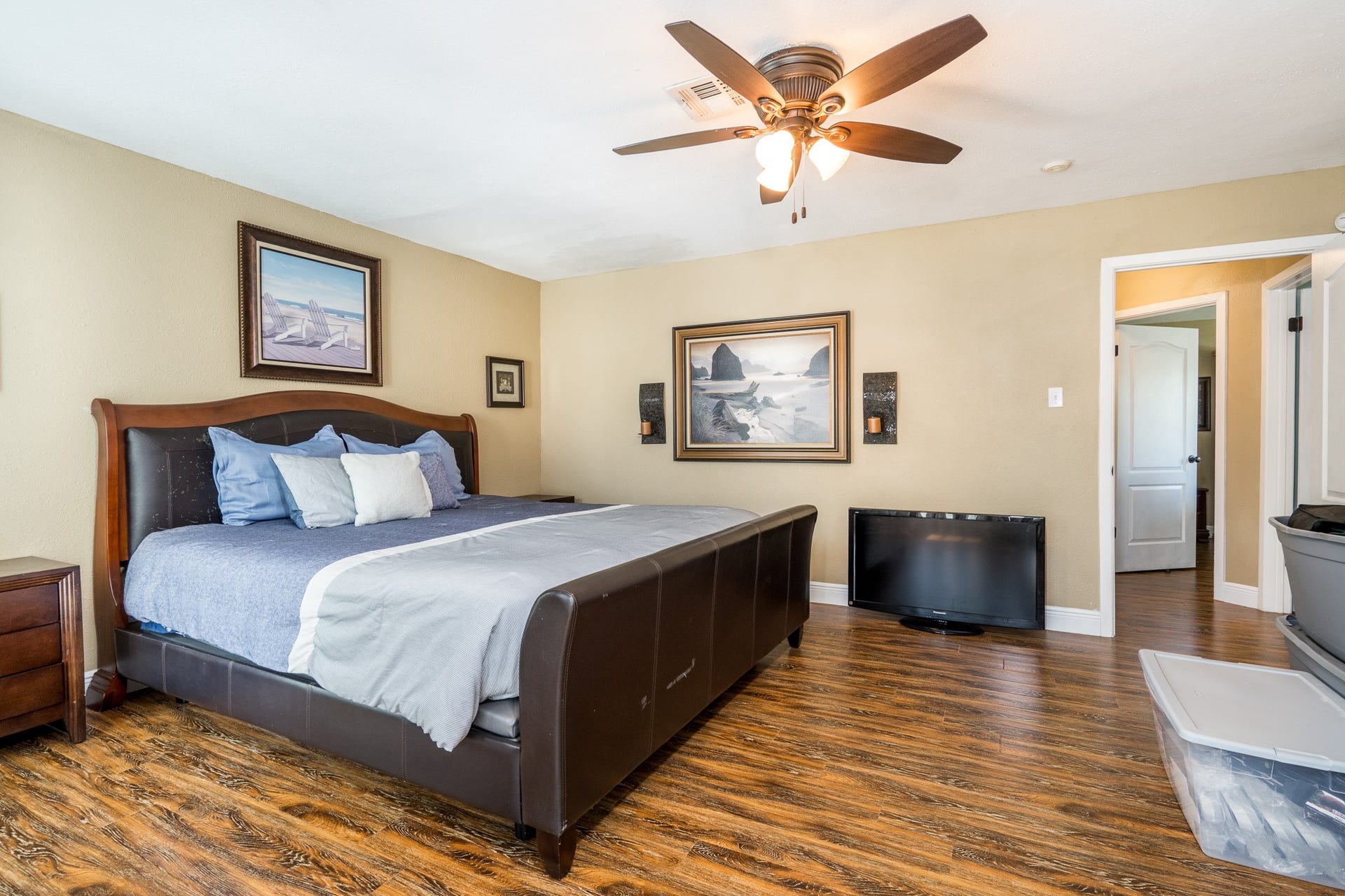 16210 Ridgegreen Drive, Houston, TX 77082 16210 Ridgegreen Drive, Houston, TX 77082