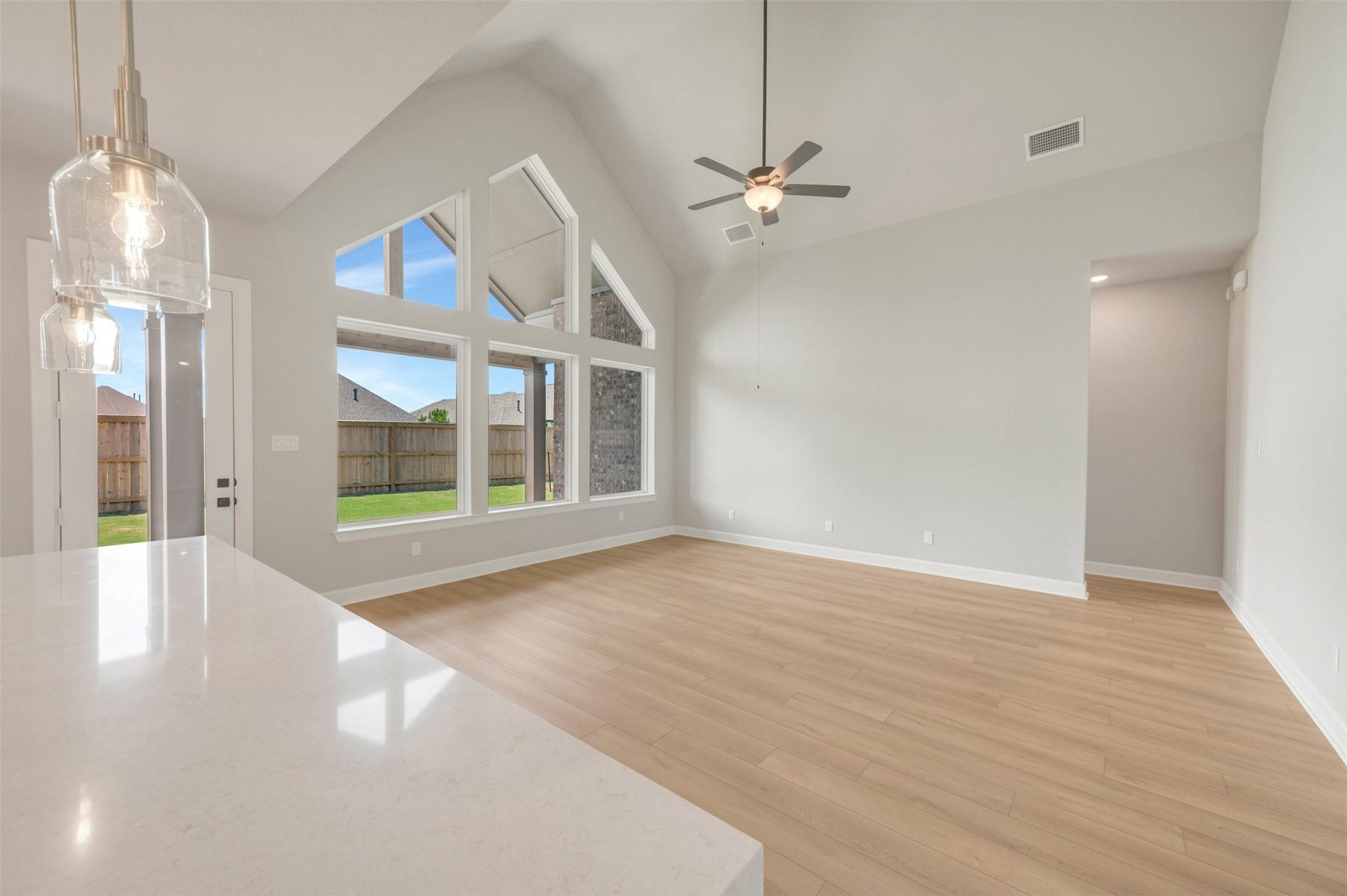 22903 Silver Fen Way, Waller, TX 77484 Photo does not represent actual home options and selection. Ask Sales consultant for specific selections.