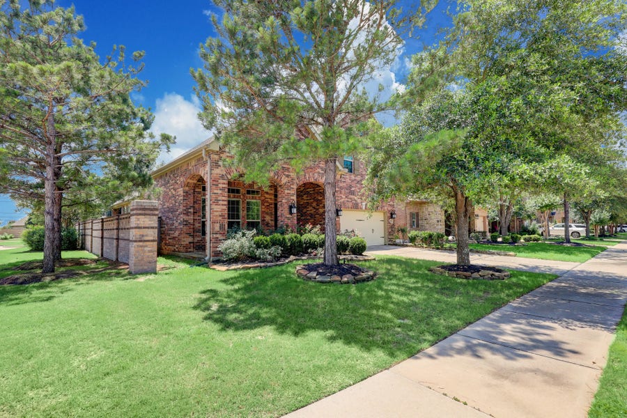 Property photo for 26803 Longleaf Valley Drive, Katy, TX