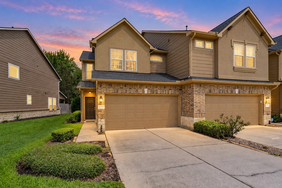 Property photo for 12947 Iris Garden Lane, Houston, TX