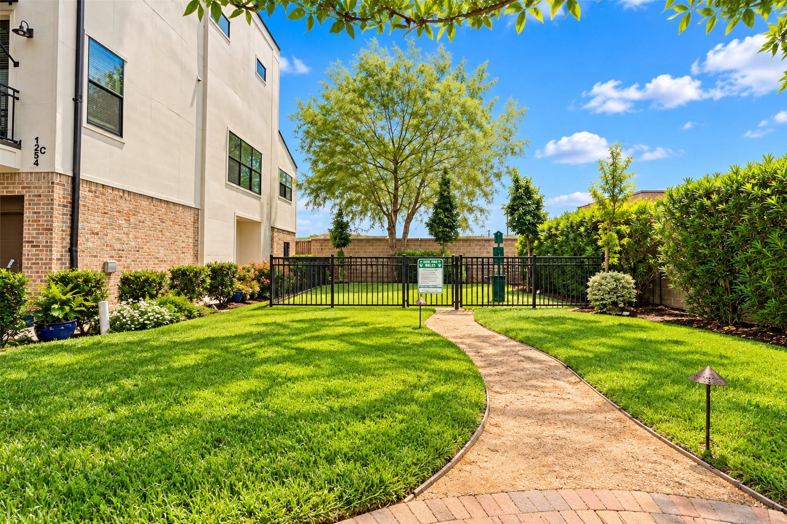 1278 N Post Oak Road, #B, Houston, TX 77055 Dog park