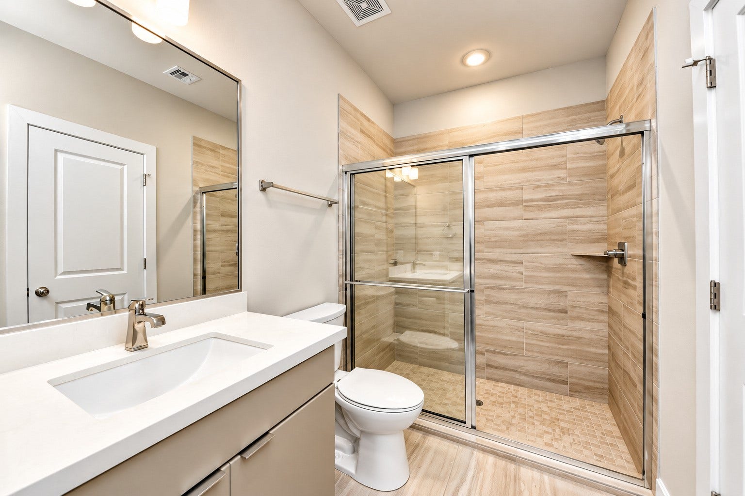 1278 N Post Oak Road, #B, Houston, TX 77055 Ensuite first floor