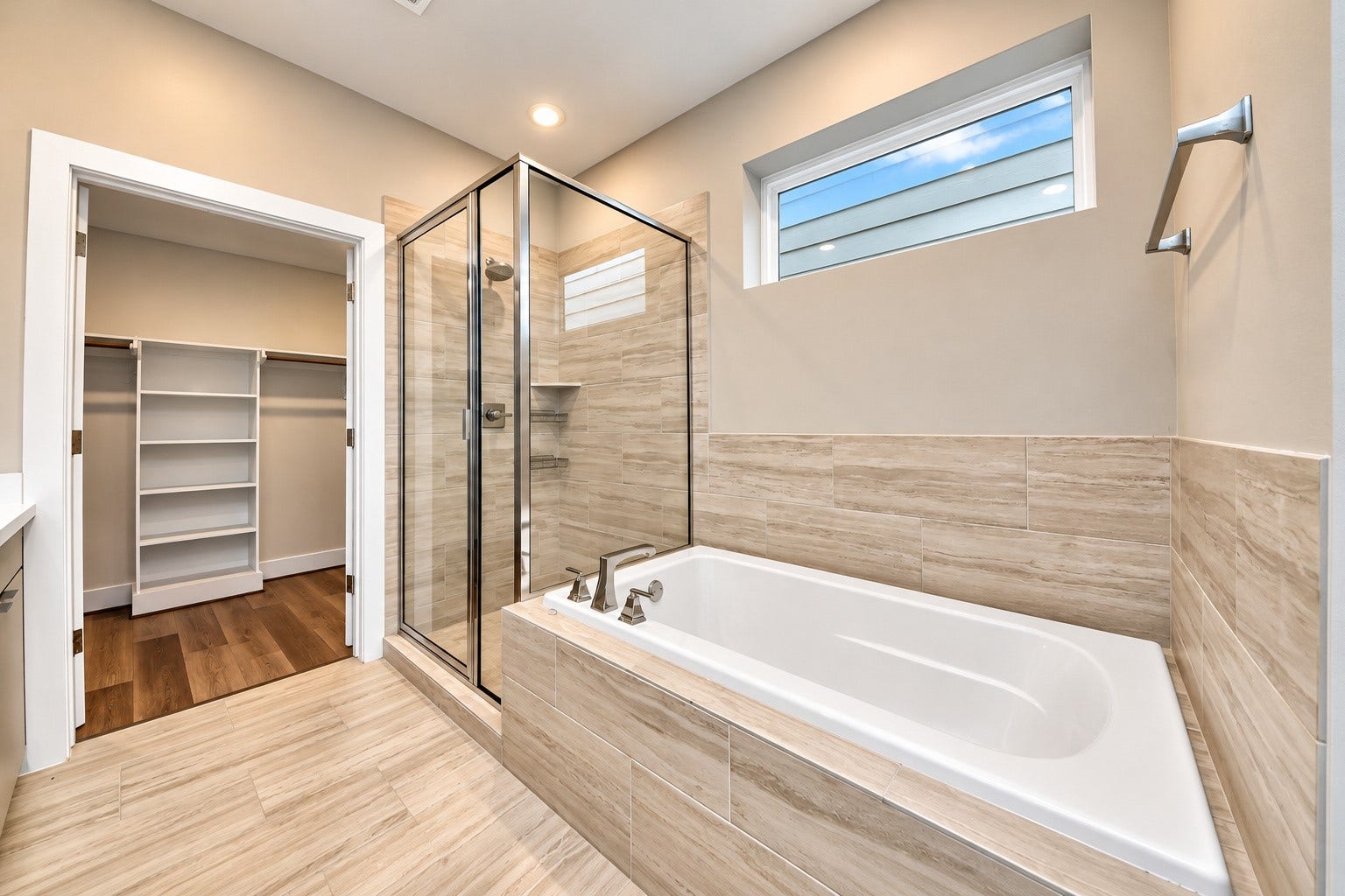 1278 N Post Oak Road, #B, Houston, TX 77055 Primary bath-shower and soaking tub