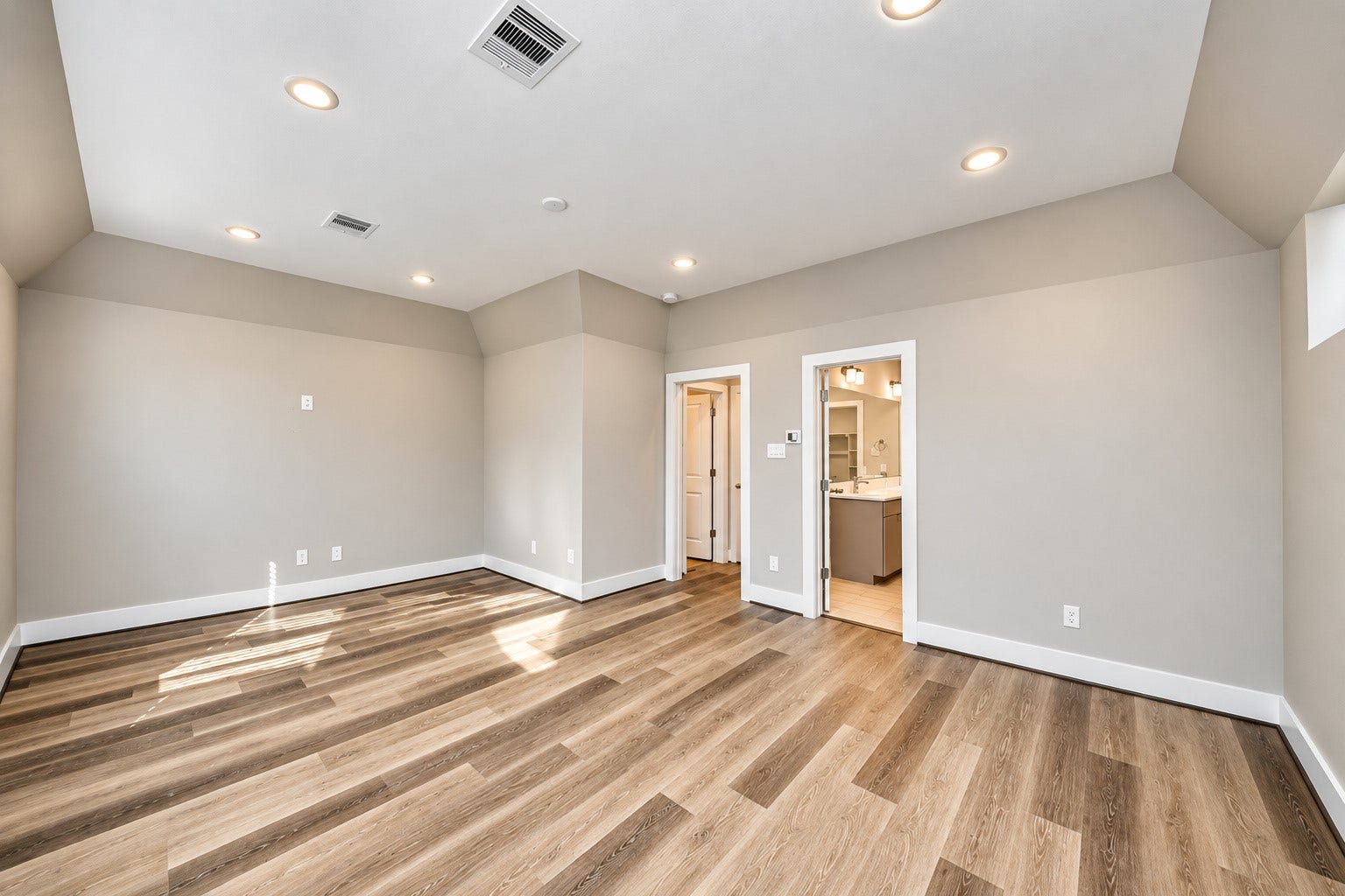 1278 N Post Oak Road, #B, Houston, TX 77055 Primary bedroom