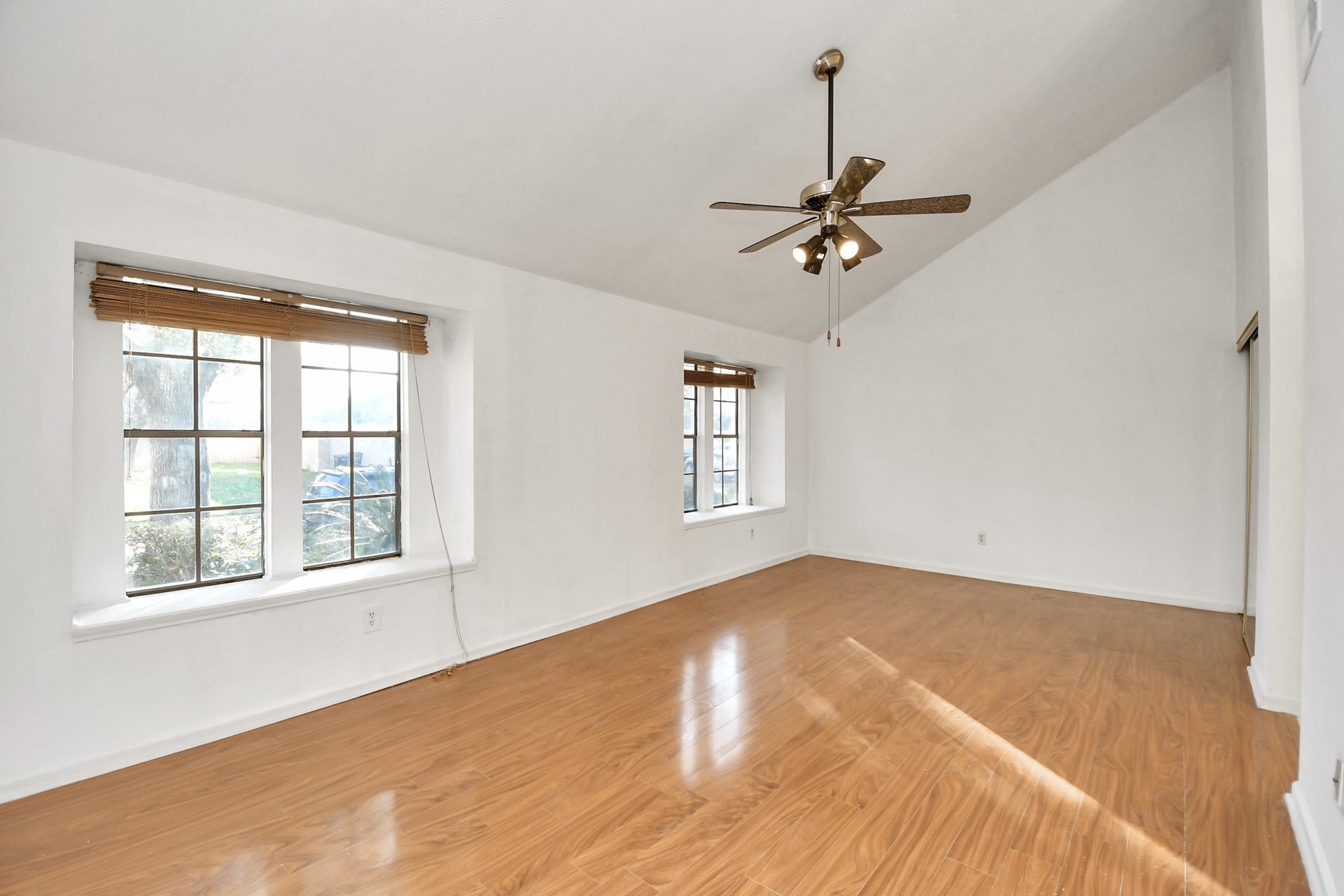 15015 Ringfield Drive, Houston, TX 77084