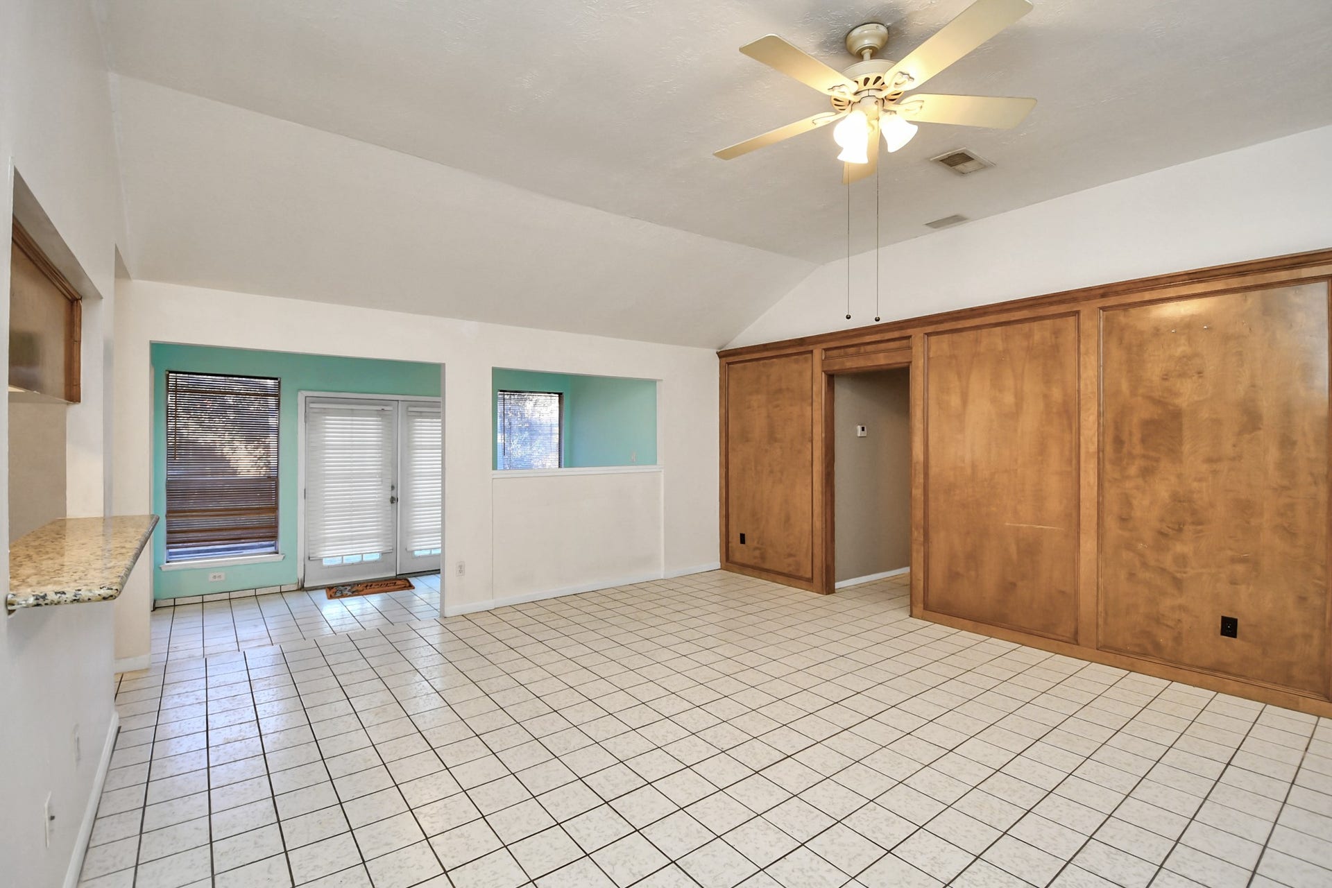 15015 Ringfield Drive, Houston, TX 77084