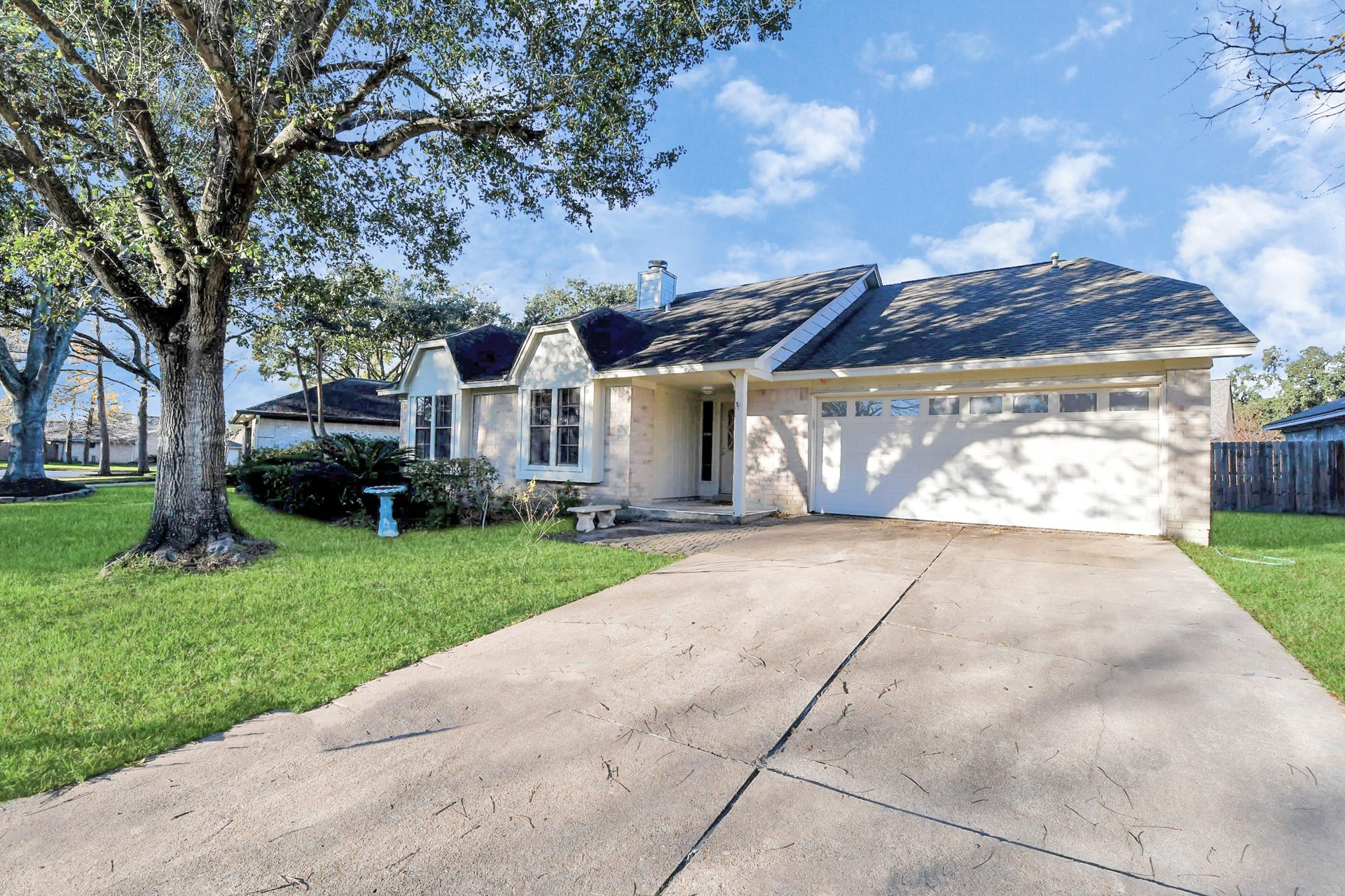 15015 Ringfield Drive, Houston, TX 77084