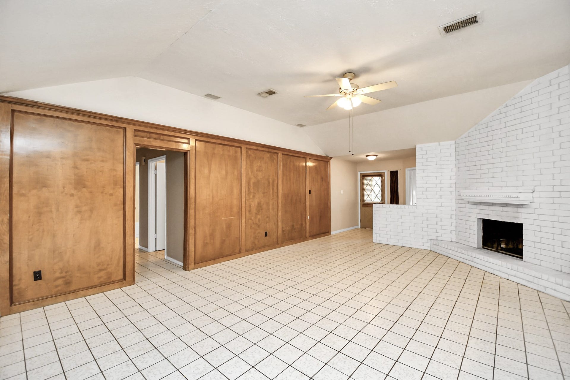 15015 Ringfield Drive, Houston, TX 77084