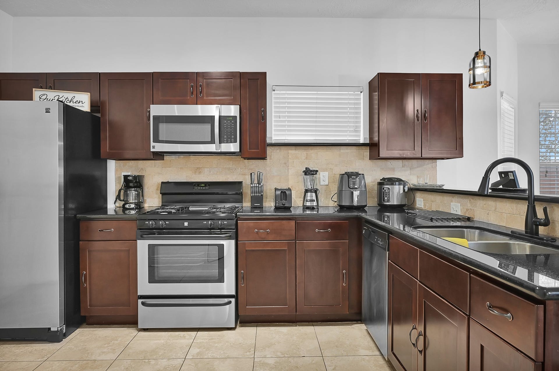 3616 Elysian Street, Houston, TX 77009