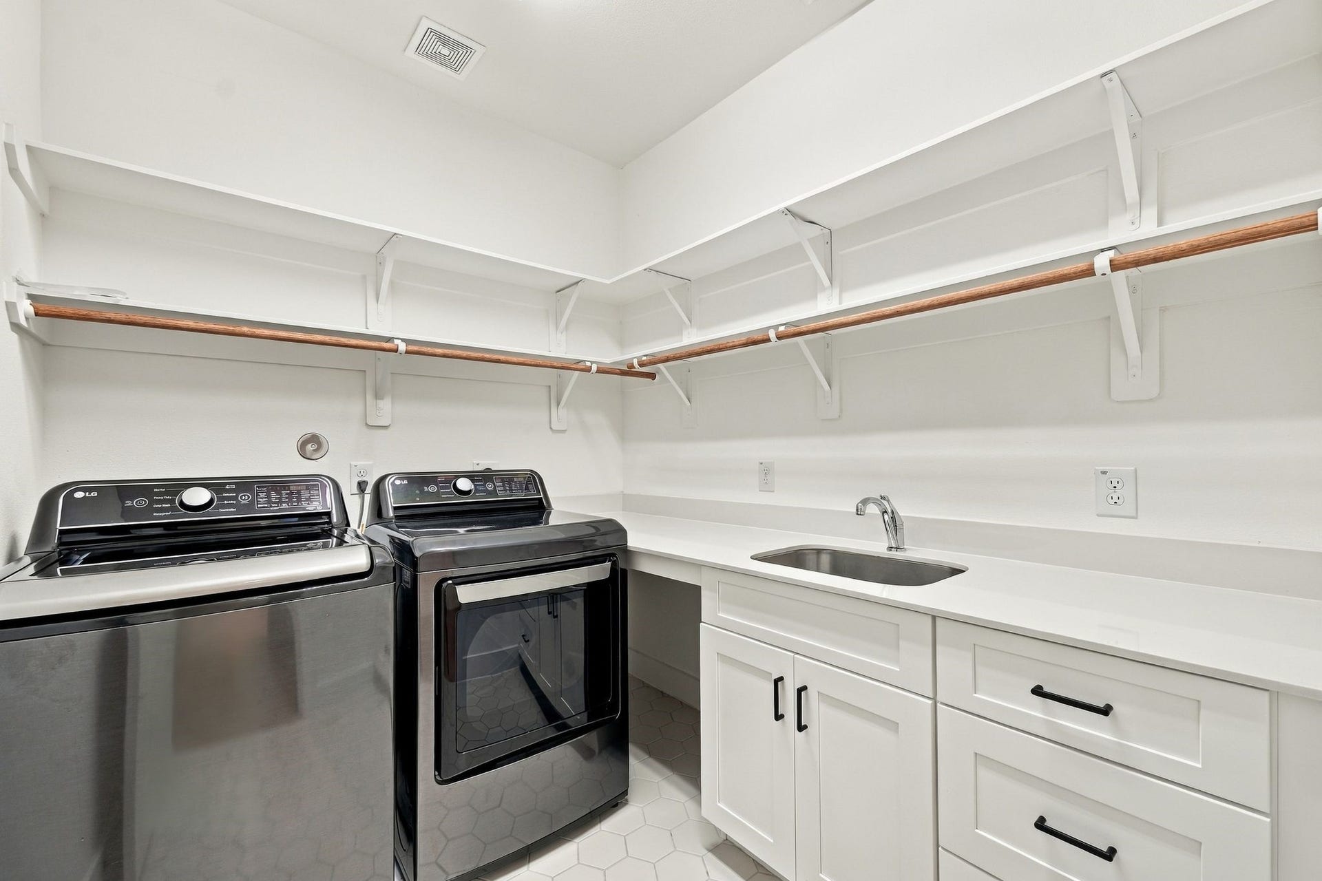 1817 Prospect Street, #C, Houston, TX 77004 1817 Prospect Street, #C, Houston, TX 77004